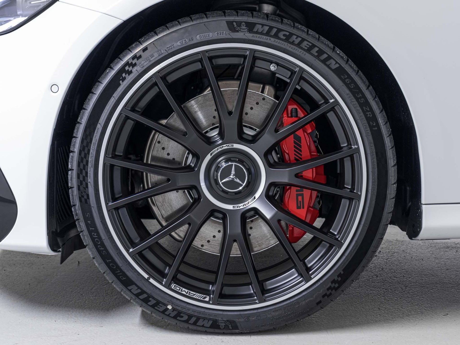 MERCEDES-BENZ E 53 AMG Hybrid 4MATIC+-image-14