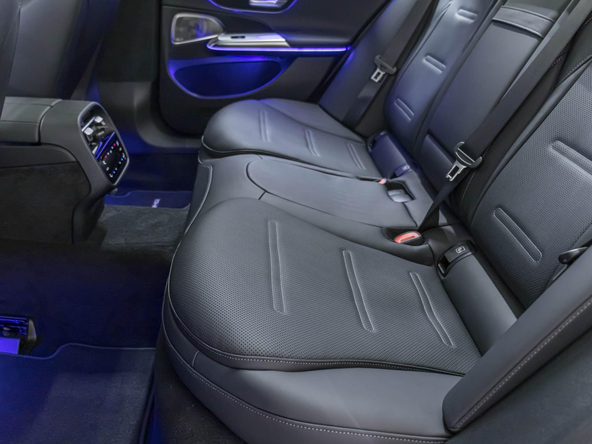 MERCEDES-BENZ E 53 AMG Hybrid 4MATIC+-image-8