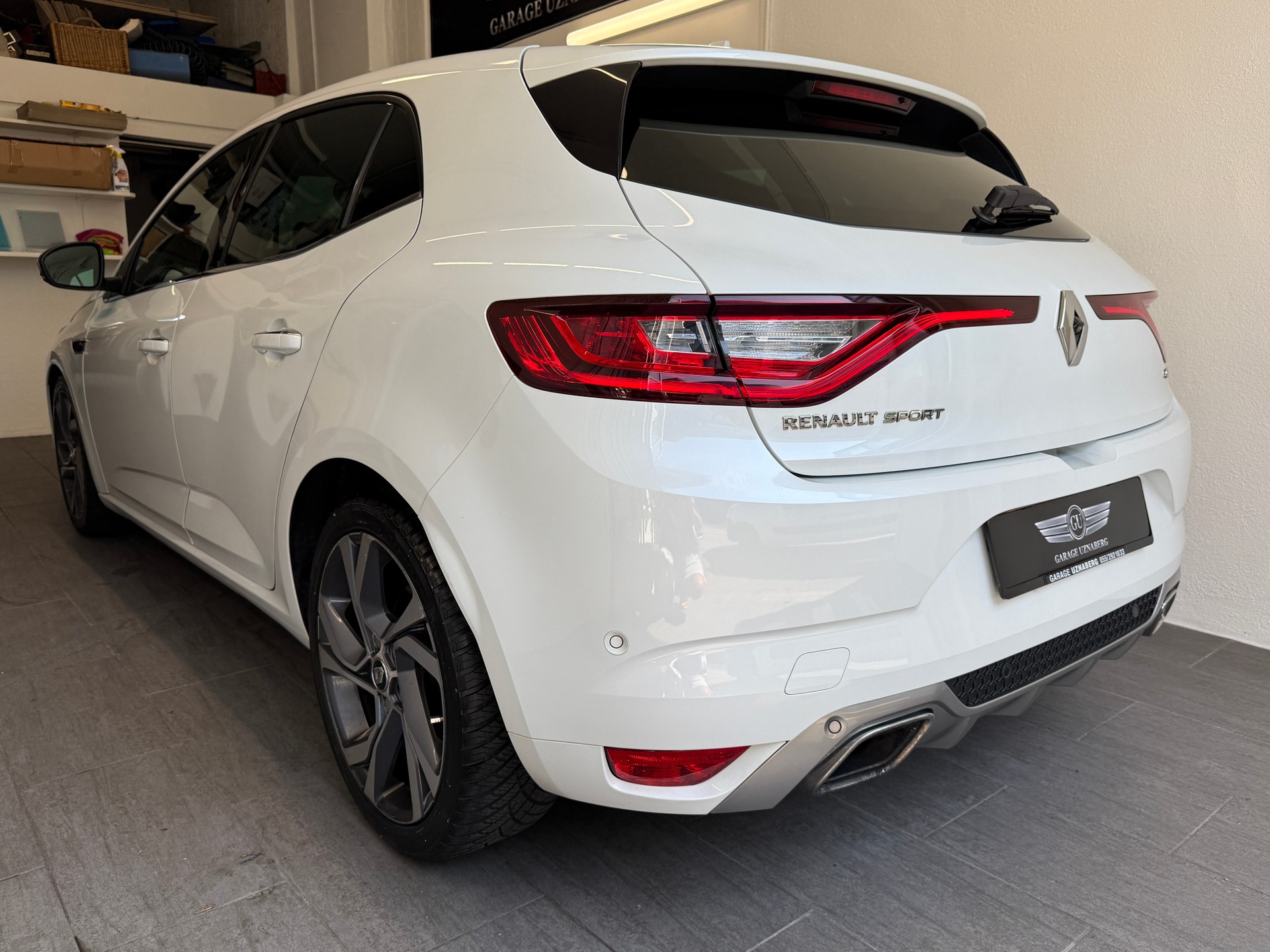 RENAULT Mégane 1.6 16V Turbo GT EDC Ab 160.- pro Monat-showroom-element-2