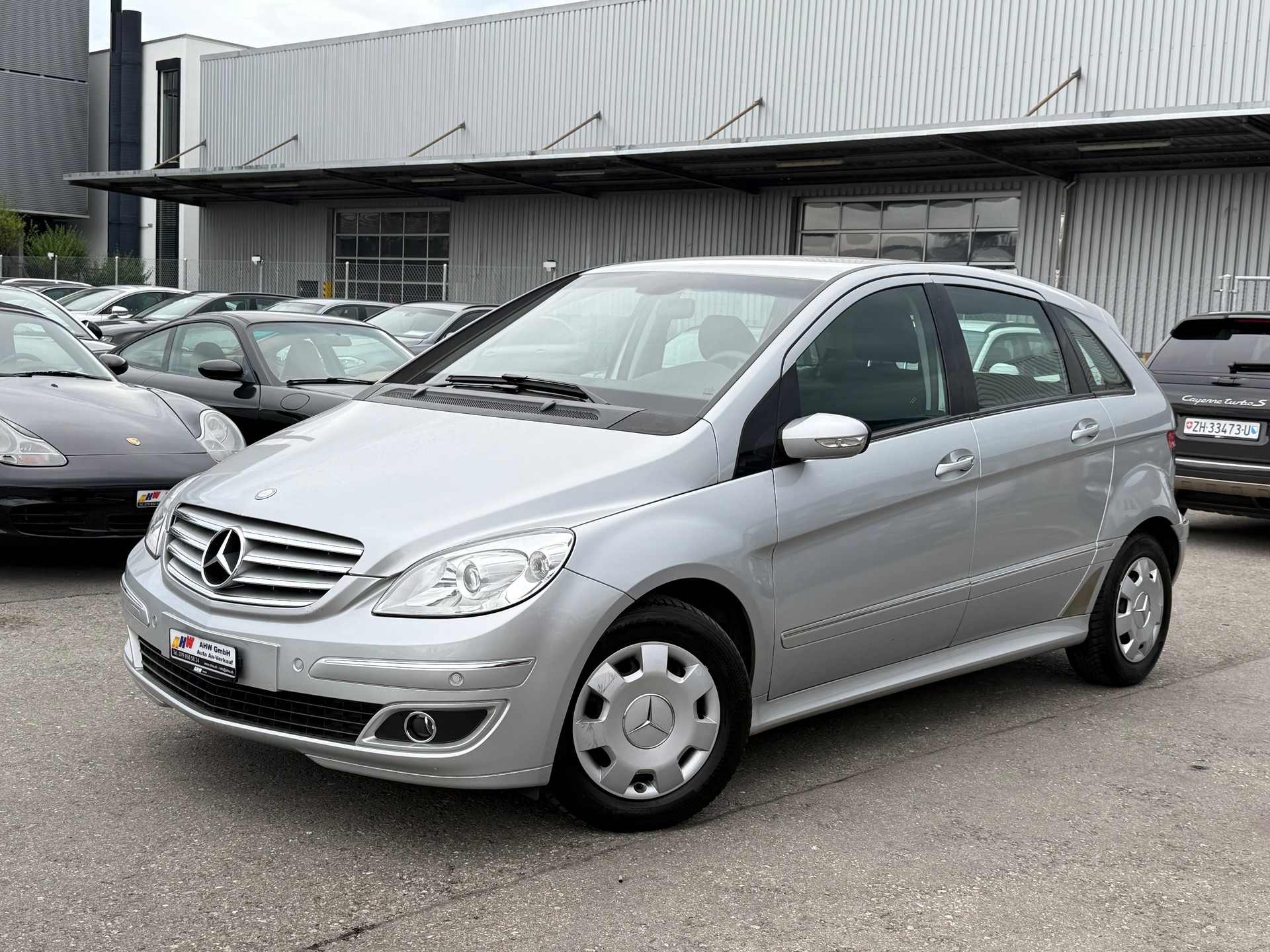 MERCEDES-BENZ B 170 Automat / Frisch ab MFK & ab Service / Top Zustand / PDC v & h / Klimaanlage
