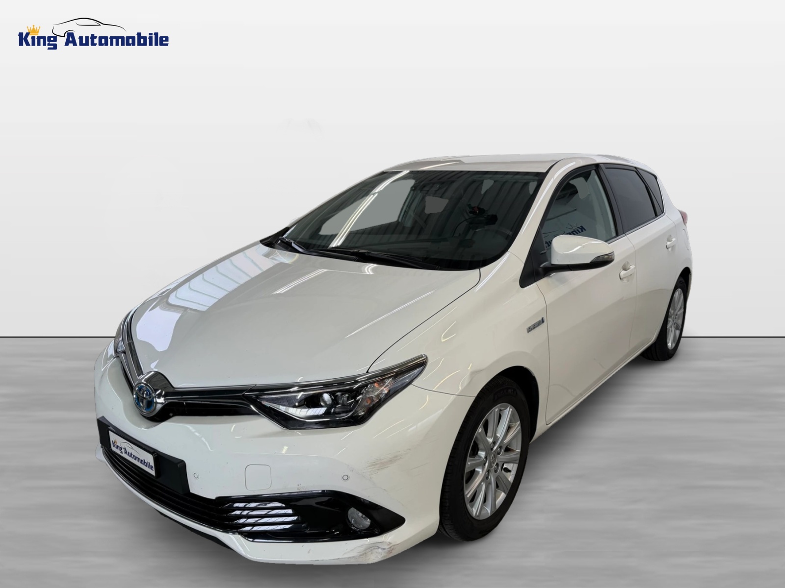 TOYOTA Auris 1.8 HSD Trend e-CVT | CH-Auto | 1-Hand | Frisch MFK | Ab Service-showroom-element-1
