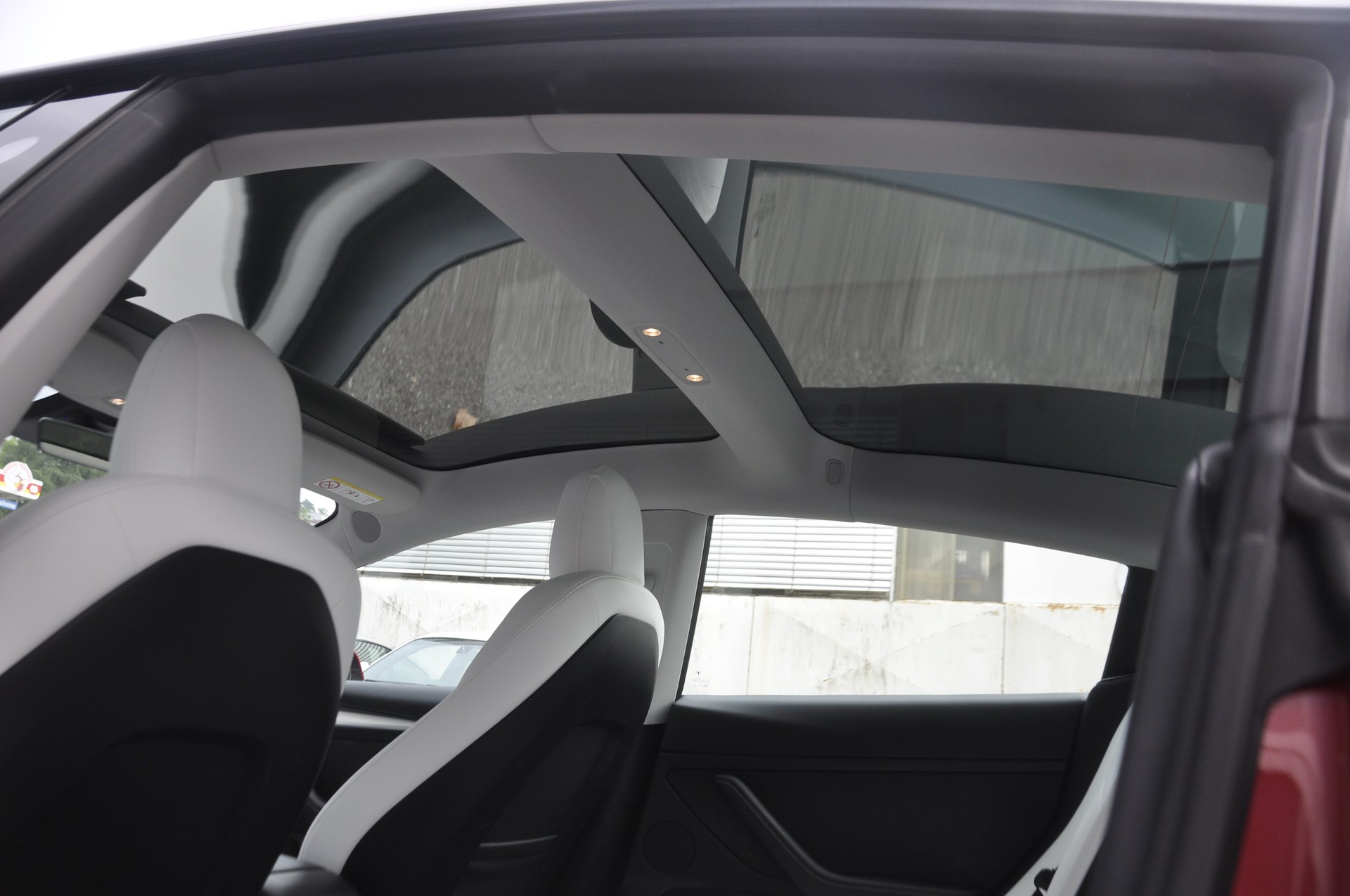 TESLA Model 3 Long Range Dual Motor AWD-image-6