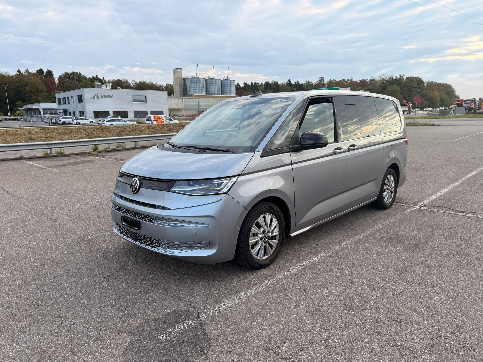 VW VW Multivan 2.0 TDI Liberty DSG Lang *CH-Fahrzeug*-image-8