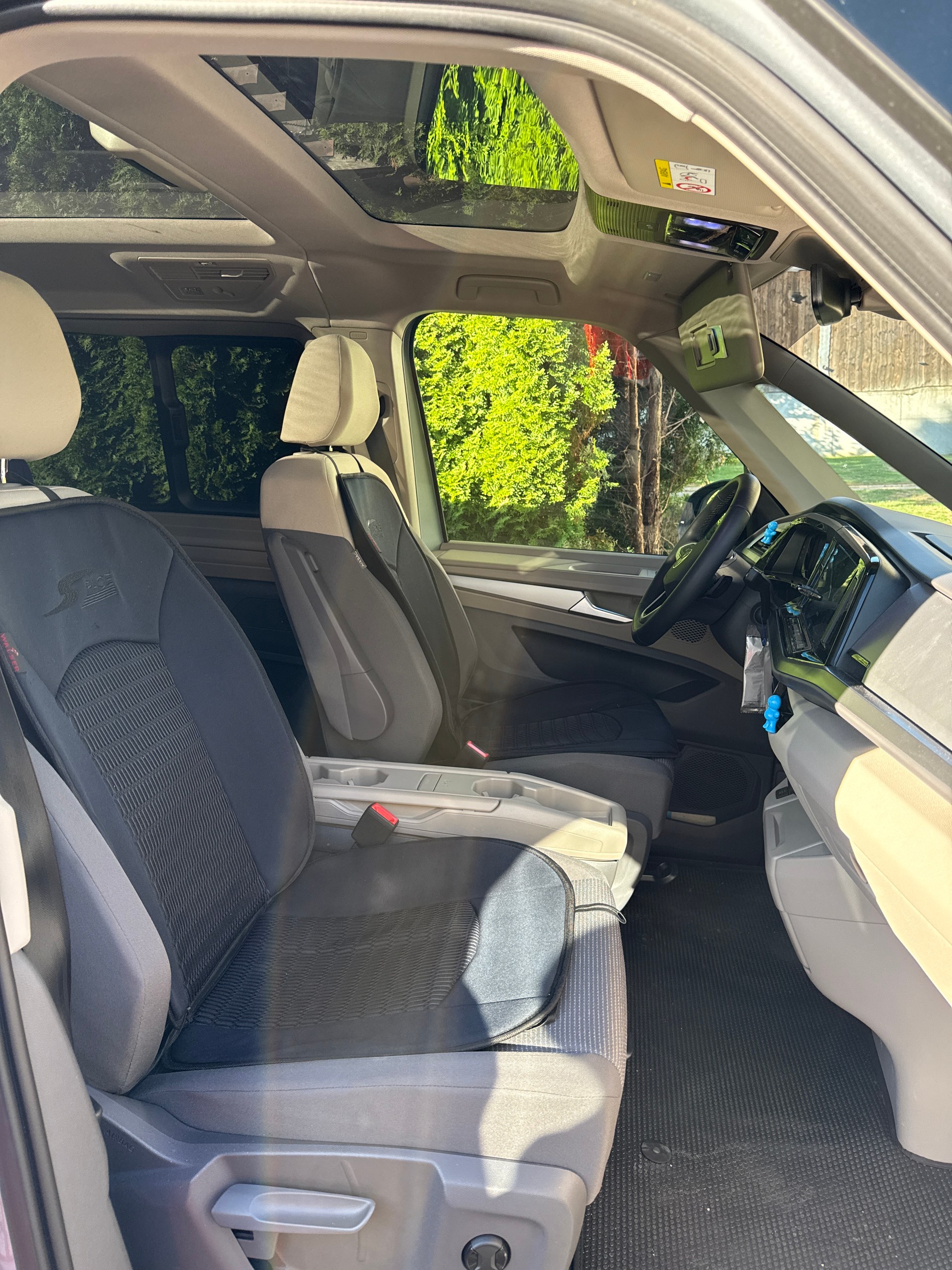 VW VW Multivan 2.0 TDI Liberty DSG Lang *CH-Fahrzeug*-image-18
