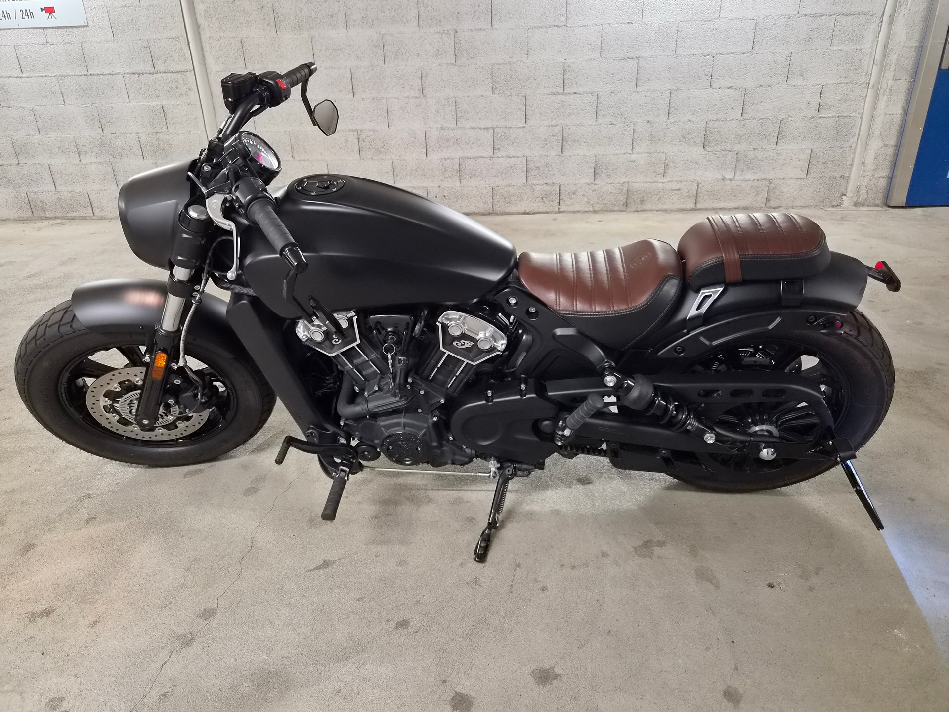 INDIAN Scout Bobber ABS-image-3