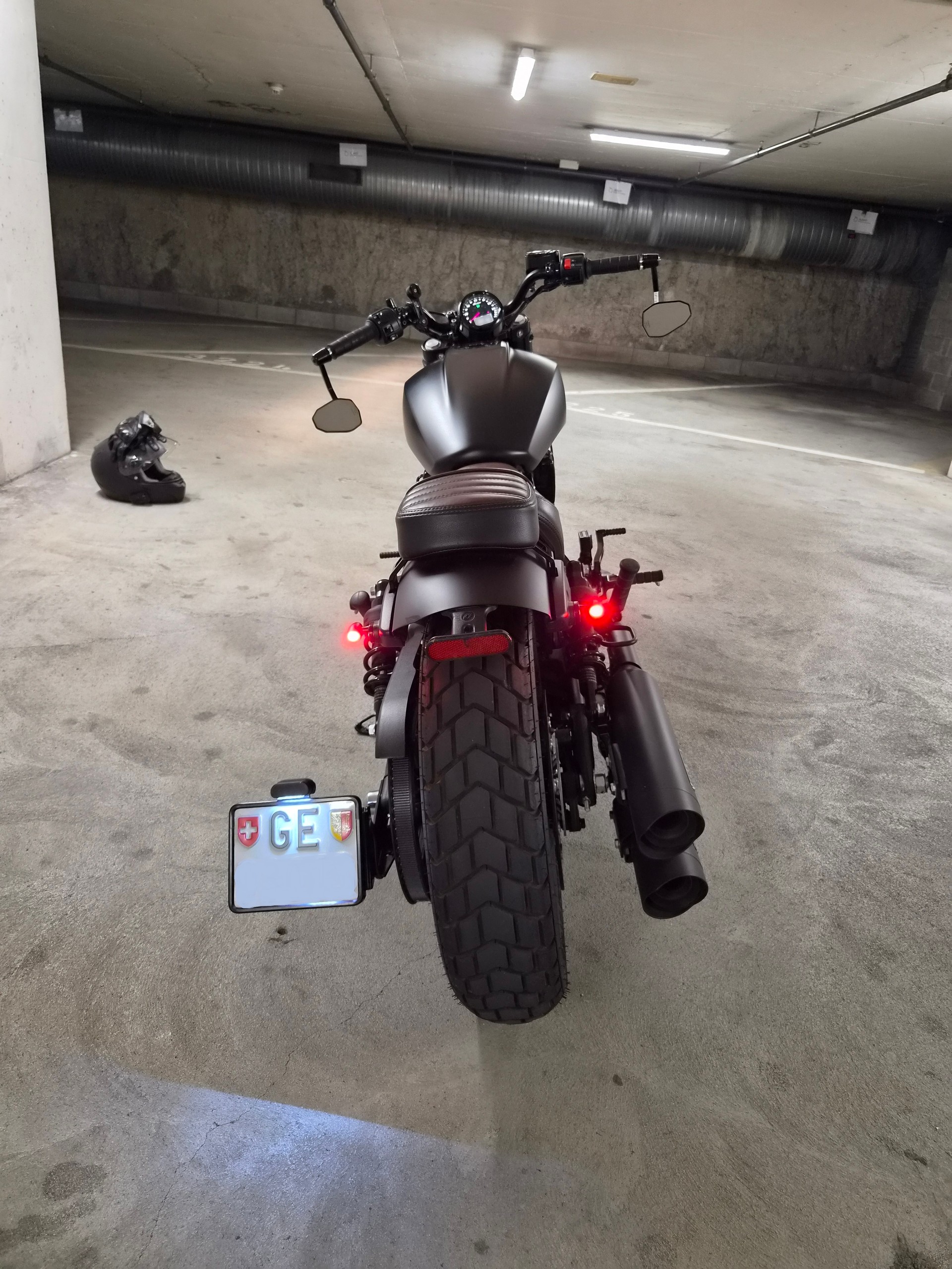 INDIAN Scout Bobber ABS-image-6