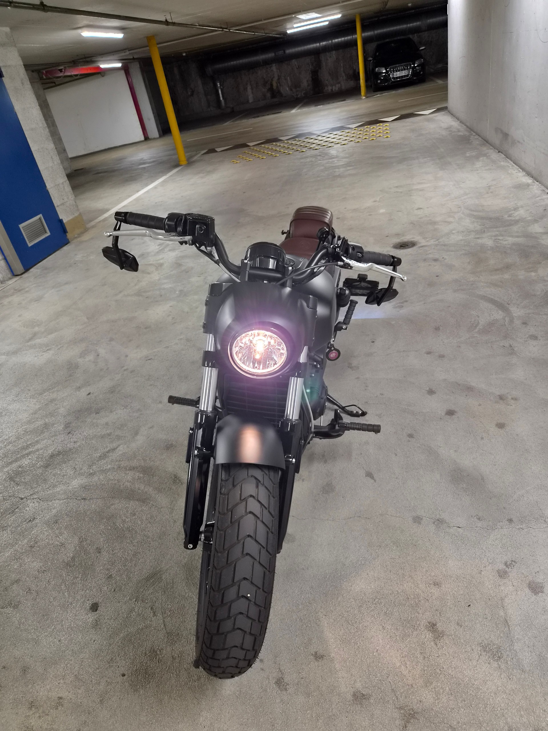 INDIAN Scout Bobber ABS-image-2