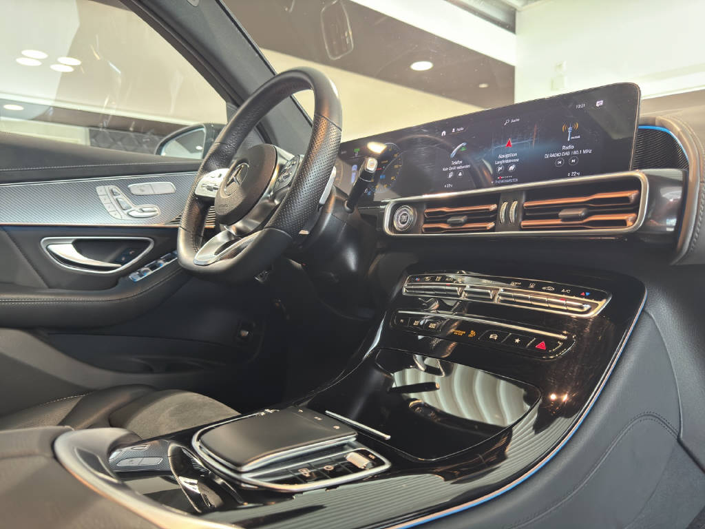 MERCEDES-BENZ EQC 400 AMG Line 4Matic-image-11