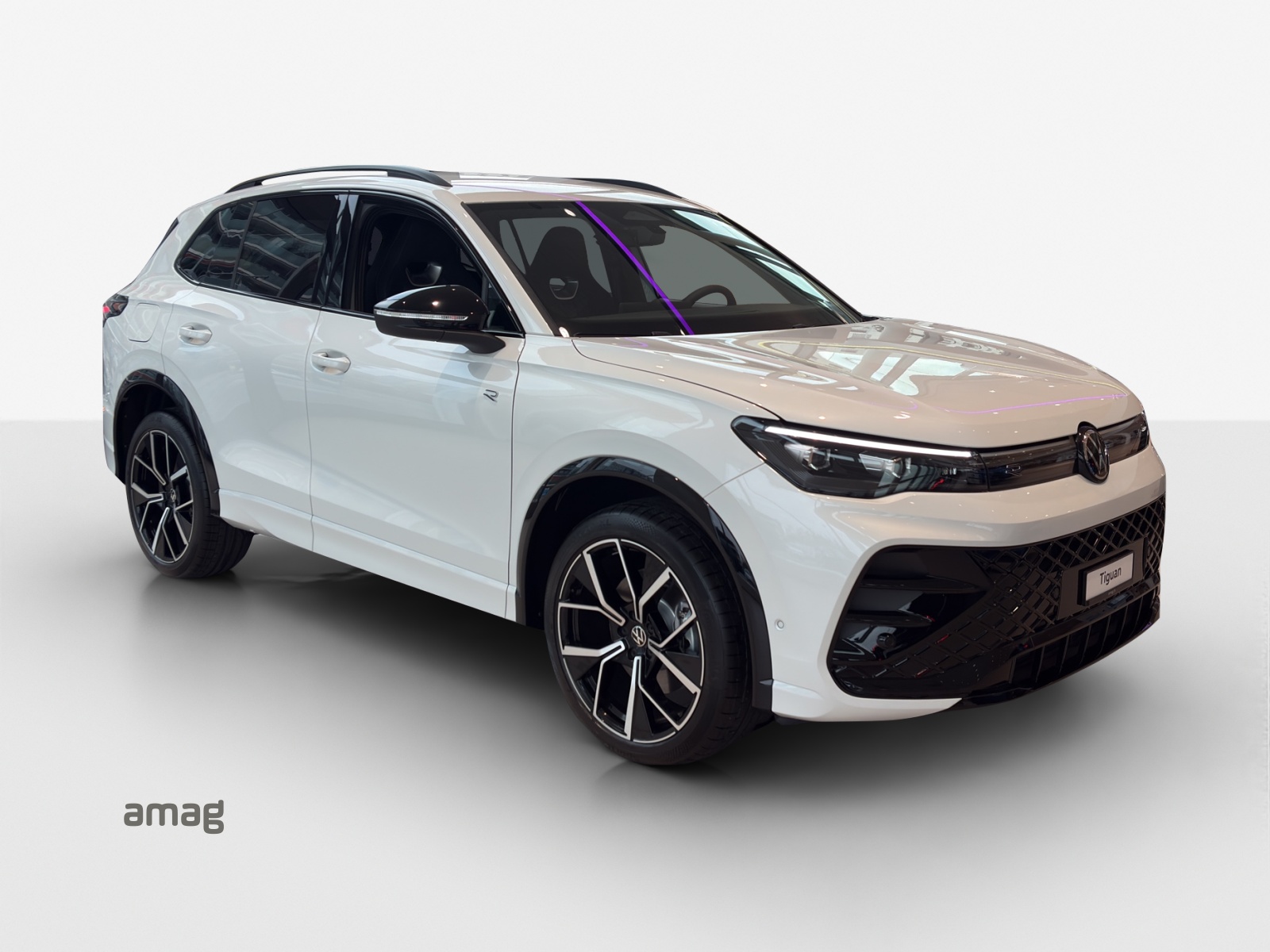 VW Tiguan 2.0 TSI DSG R-Line 4Motion-image-4