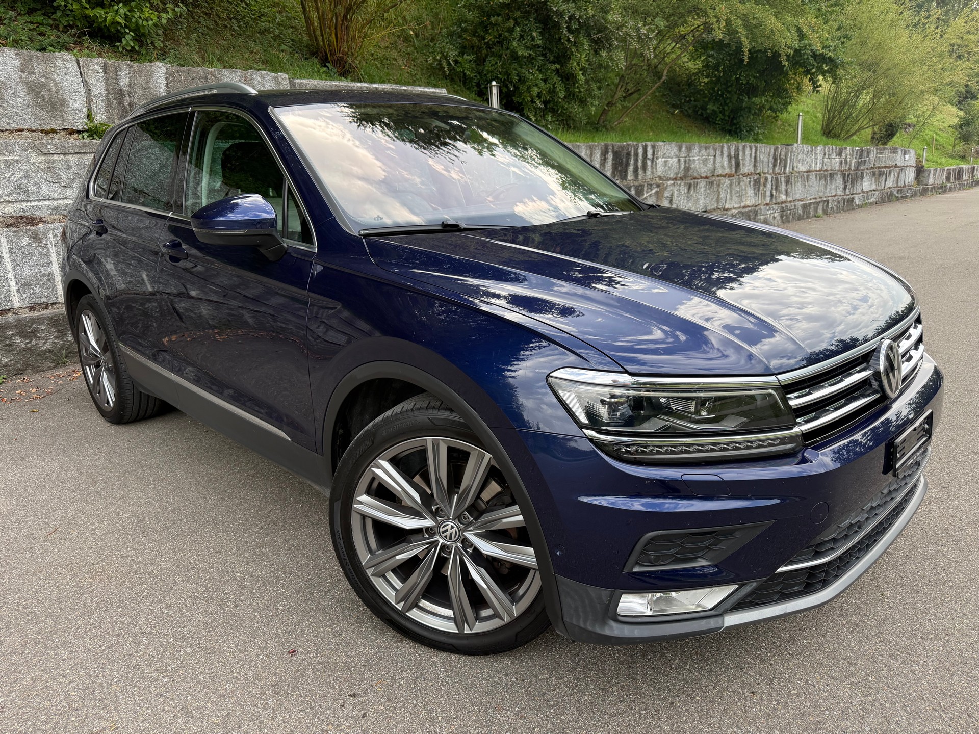 VW Tiguan 2.0 TDI SCR Highline 4Motion DSG-image-1