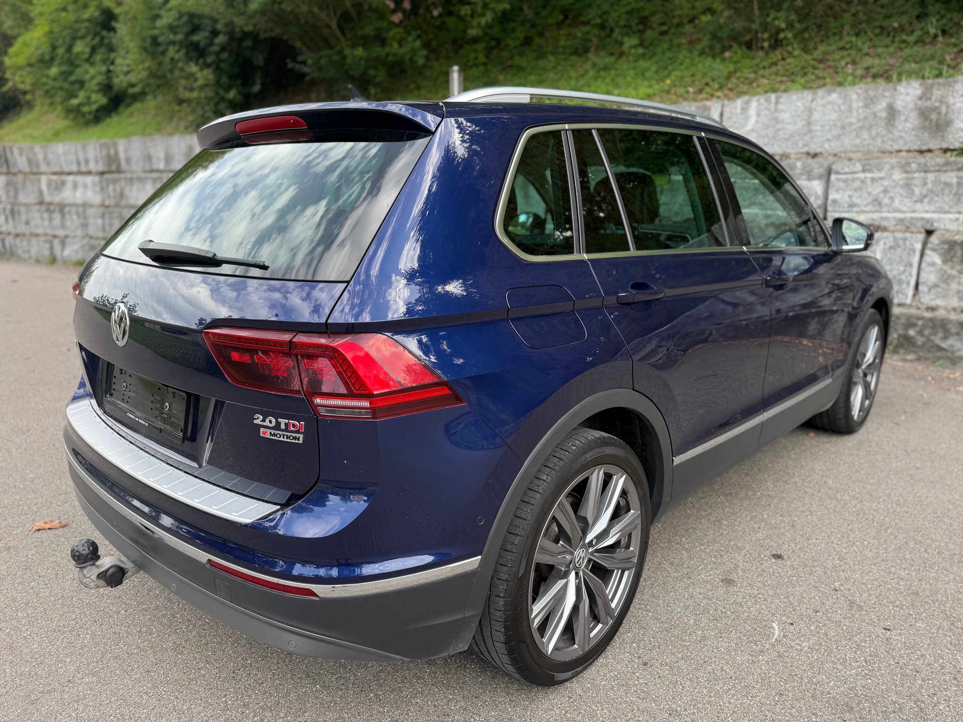 VW Tiguan 2.0 TDI SCR Highline 4Motion DSG-image-2