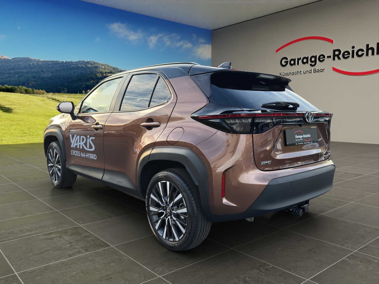 TOYOTA Yaris Cross 1.5 VVT-i HSD Premium AWD-i-showroom-element-1