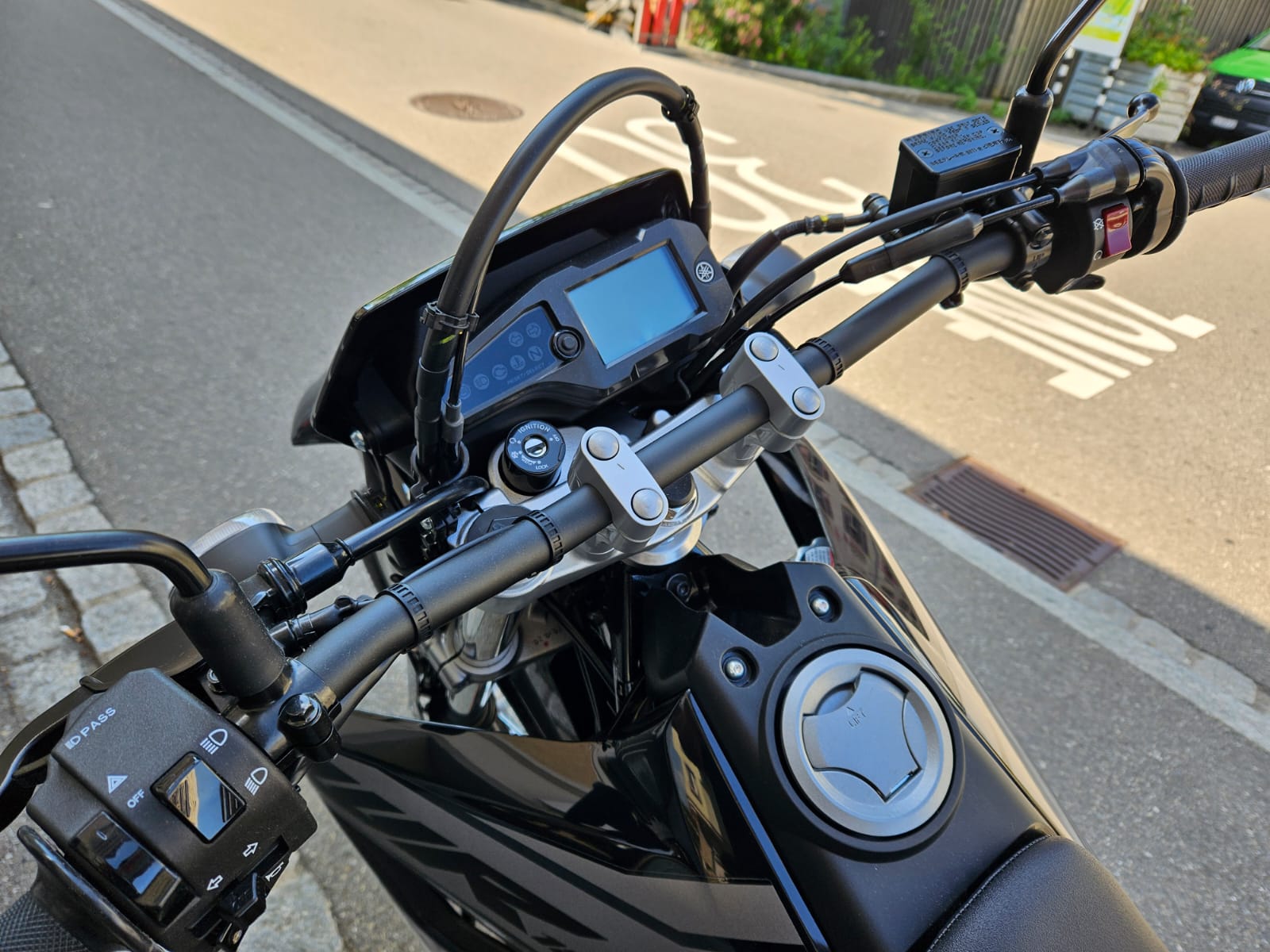 YAMAHA WR 125 SuperMotard-image-4
