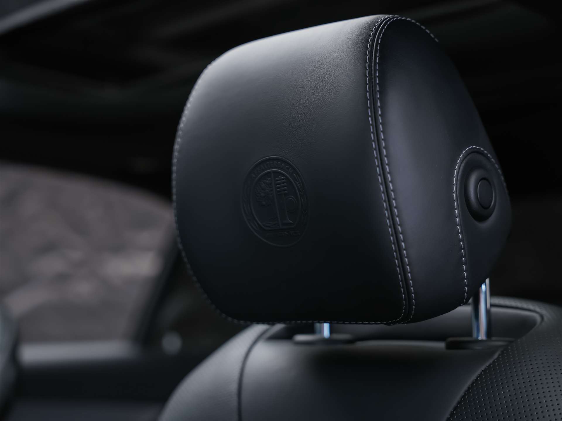 MERCEDES-BENZ E 63 S AMG 4matic *21" Felgen*Panorama*Sitzbelüftung*Massage*Ambientebeleuchtung*-image-12
