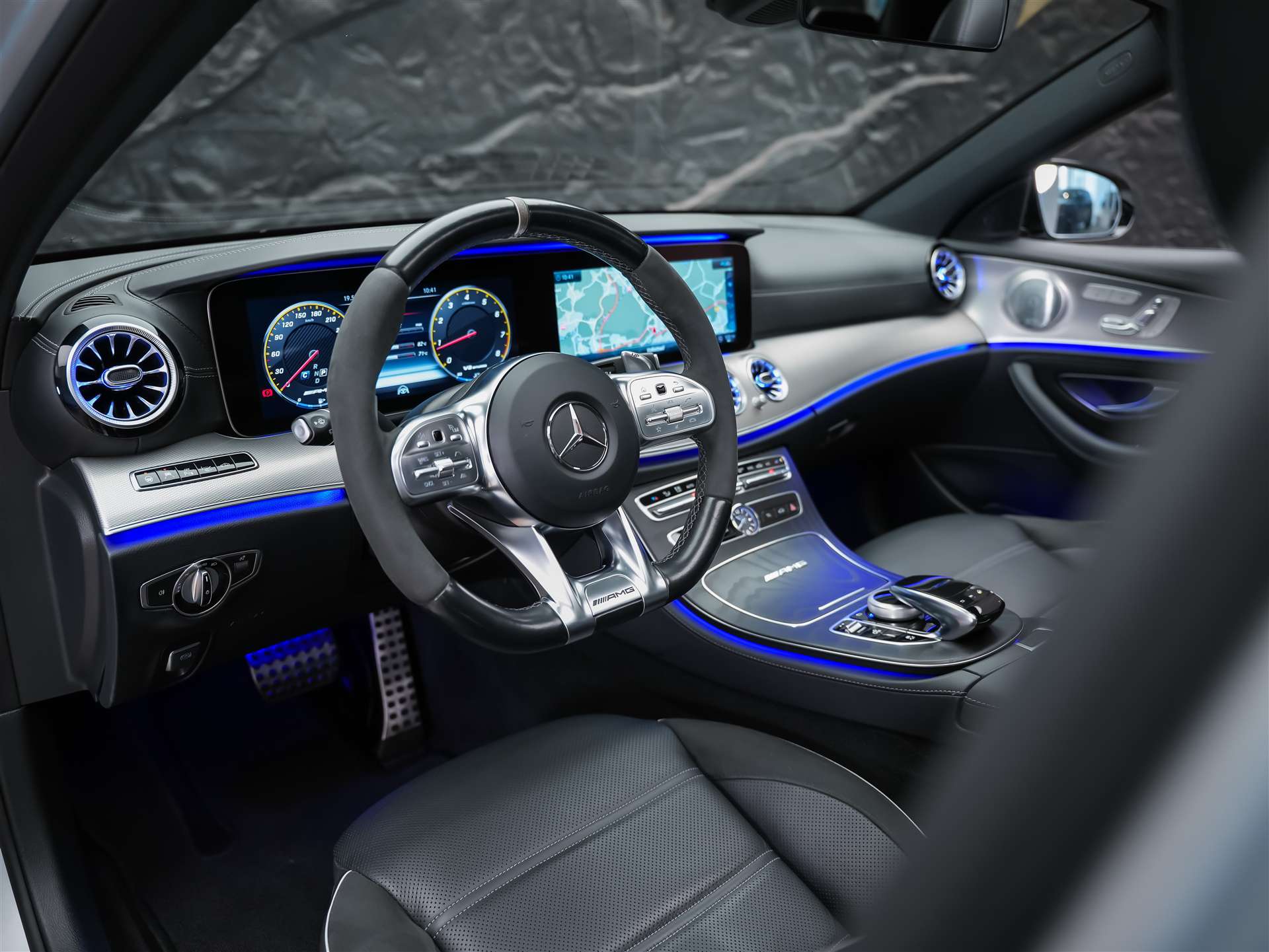 MERCEDES-BENZ E 63 S AMG 4matic *21" Felgen*Panorama*Sitzbelüftung*Massage*Ambientebeleuchtung*-image-8