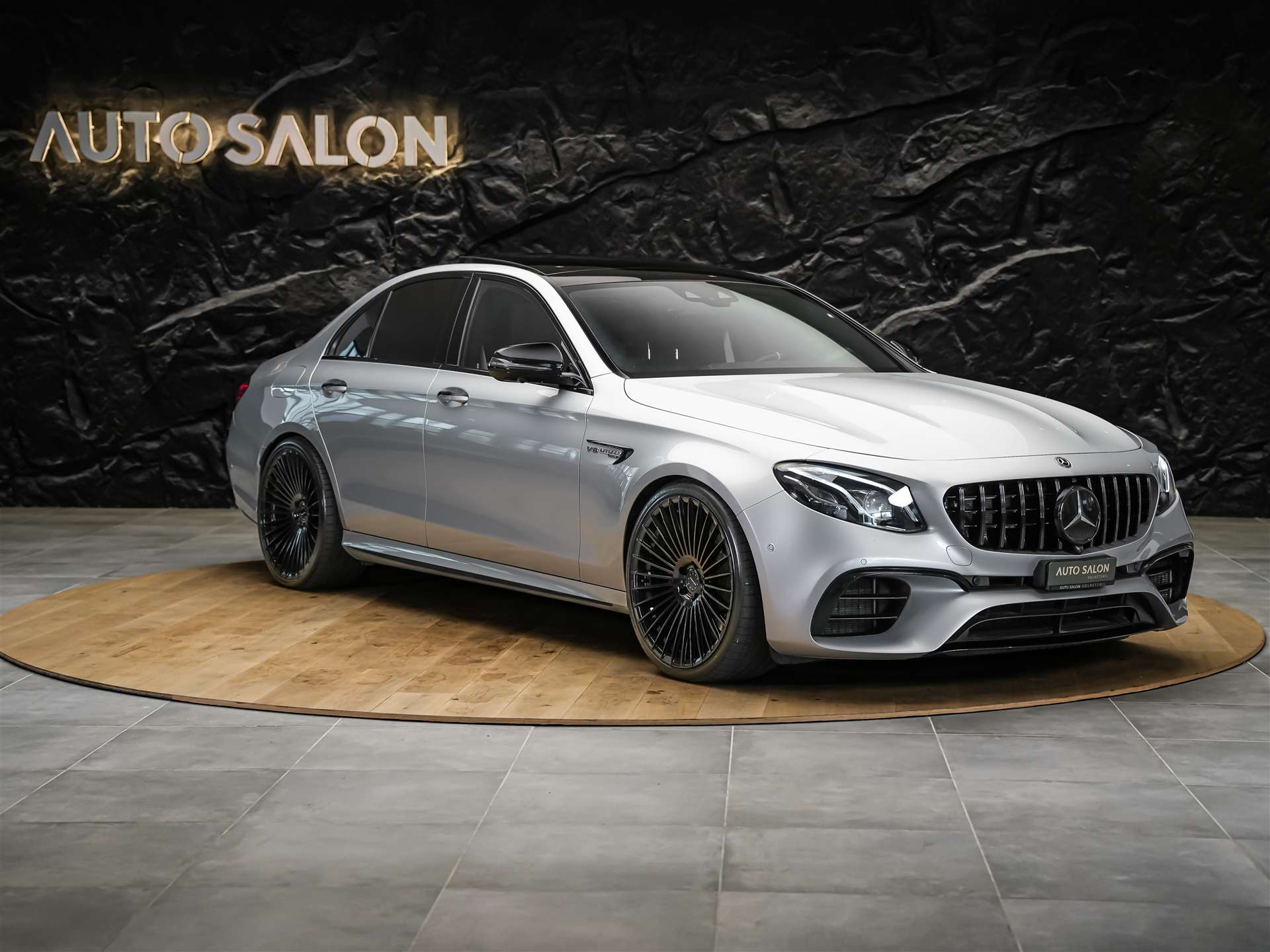 MERCEDES-BENZ E 63 S AMG 4matic *21" Felgen*Panorama*Sitzbelüftung*Massage*Ambientebeleuchtung*-image-6