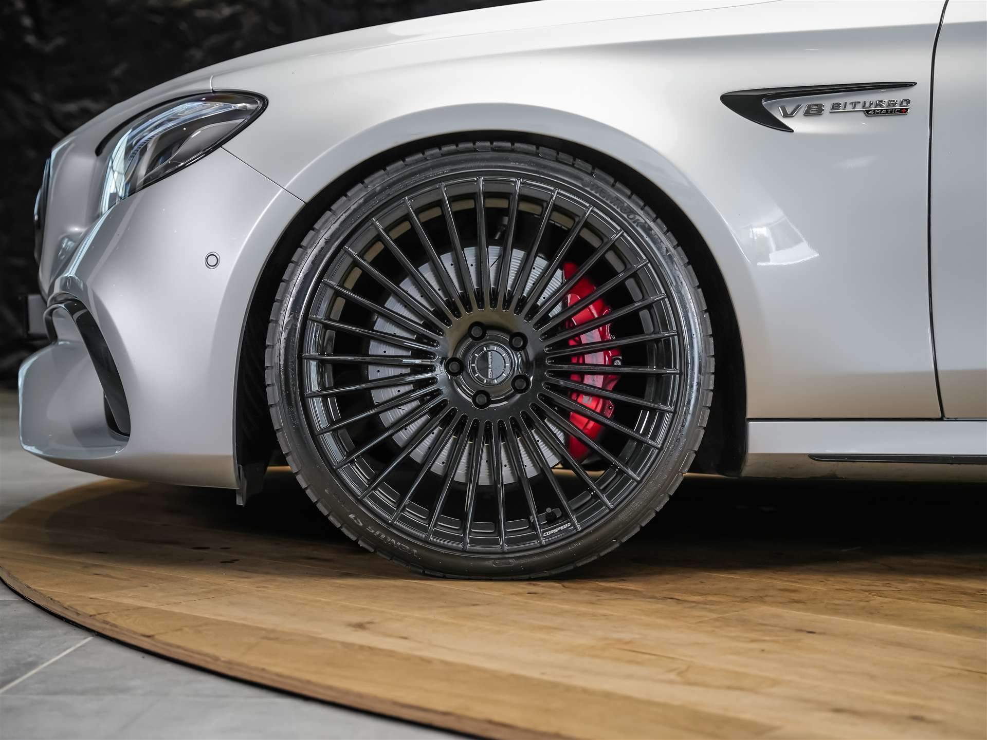 MERCEDES-BENZ E 63 S AMG 4matic *21" Felgen*Panorama*Sitzbelüftung*Massage*Ambientebeleuchtung*-image-20