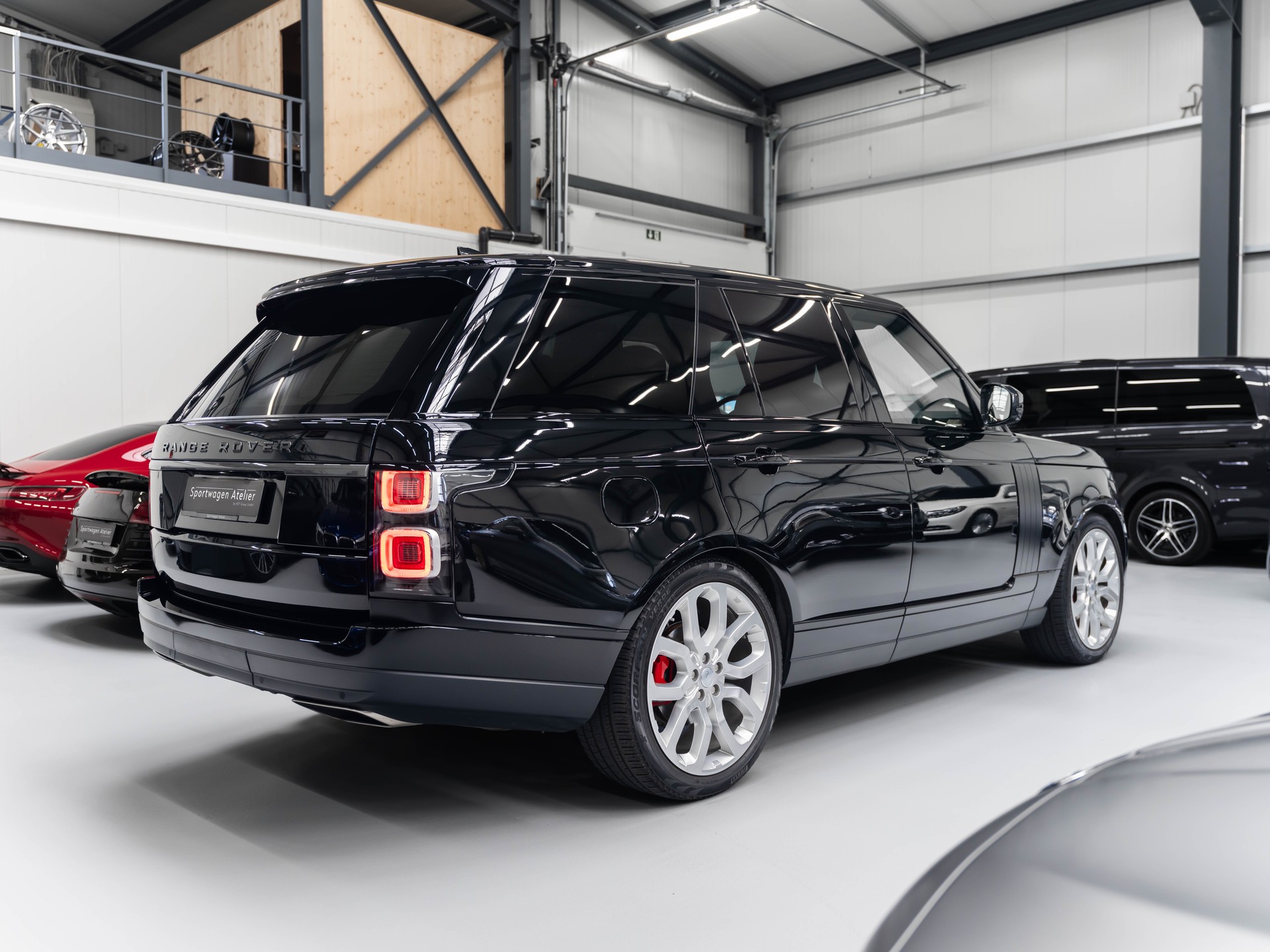 LAND ROVER Range Rover 3.0 SDV6 Vogue Automatic-showroom-element-3