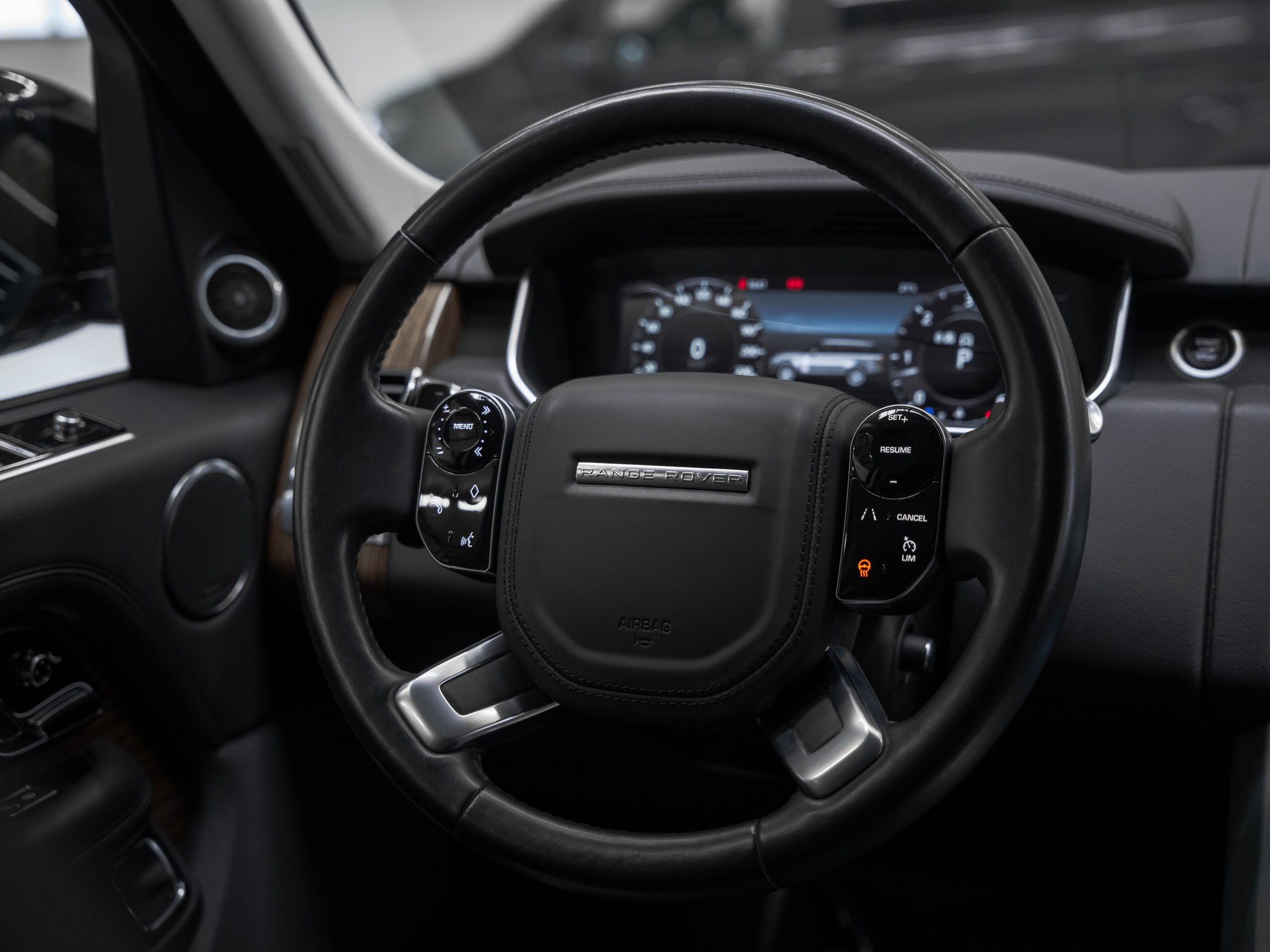 LAND ROVER Range Rover 3.0 SDV6 Vogue Automatic-image-21