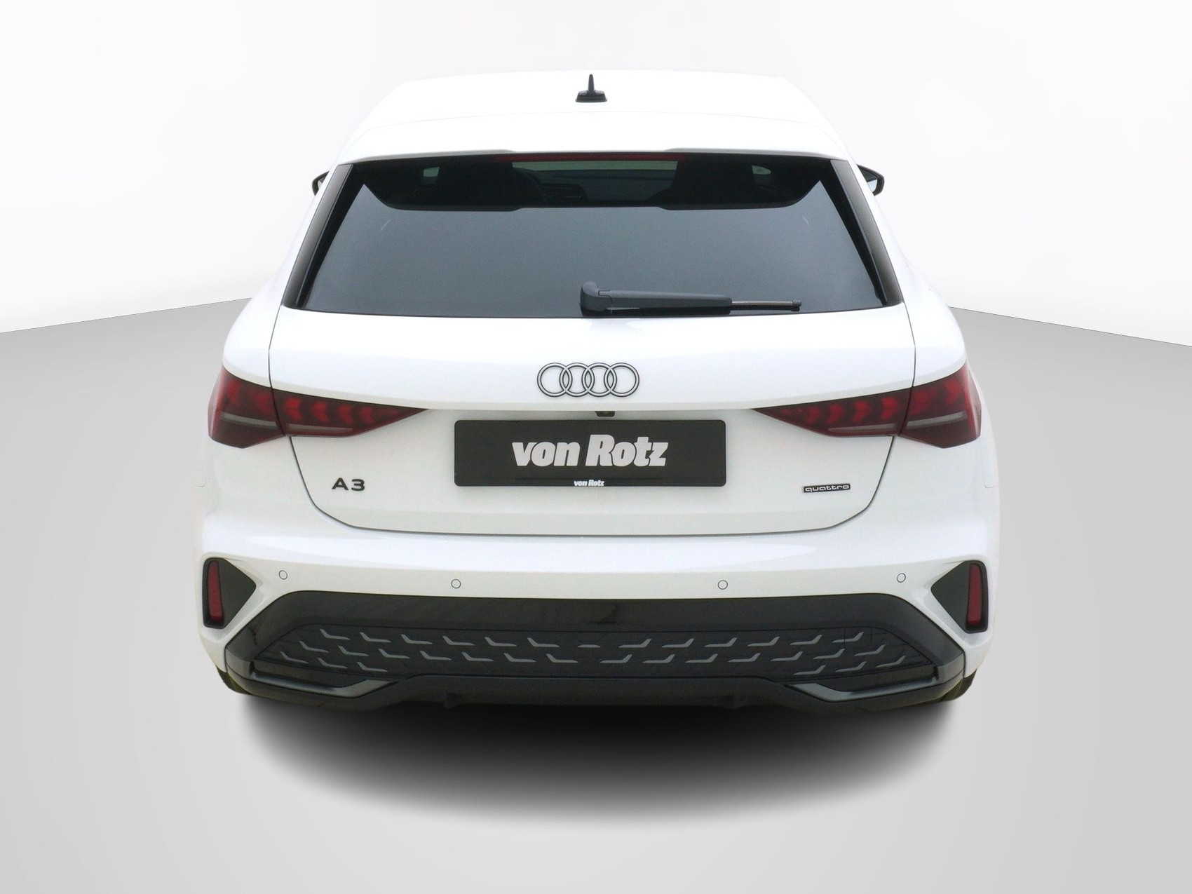 AUDI A3 Sportback 2.0 40 TFSI S Line quattro S-Tronic-showroom-element-2