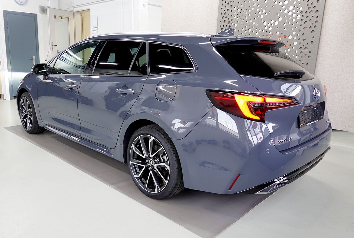 TOYOTA Corolla Touring Sports 2.0 HSD Premium e-CVT-showroom-element-2