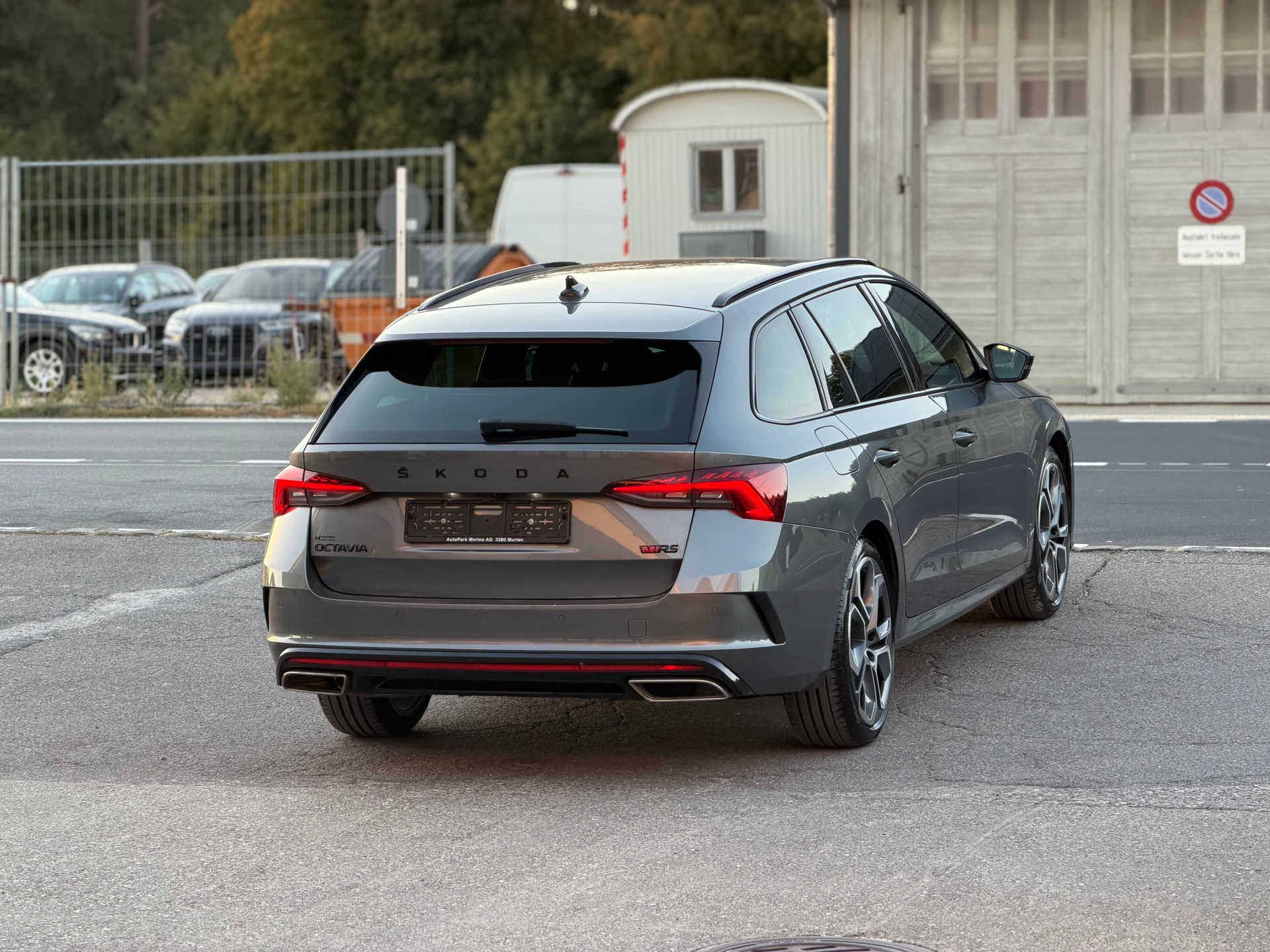 SKODA Octavia Combi 2.0 TDI DSG RS 4x4-image-4