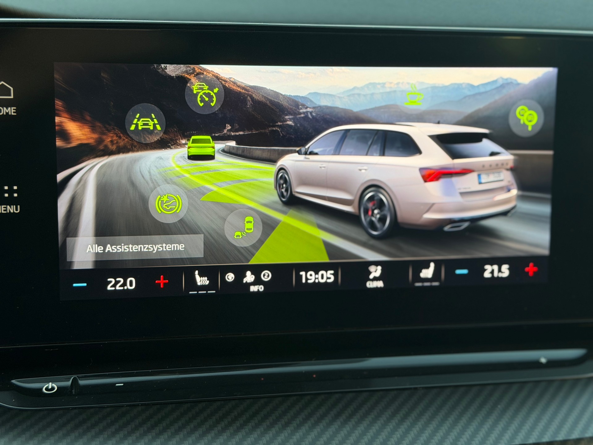 SKODA Octavia Combi 2.0 TDI DSG RS 4x4-image-24