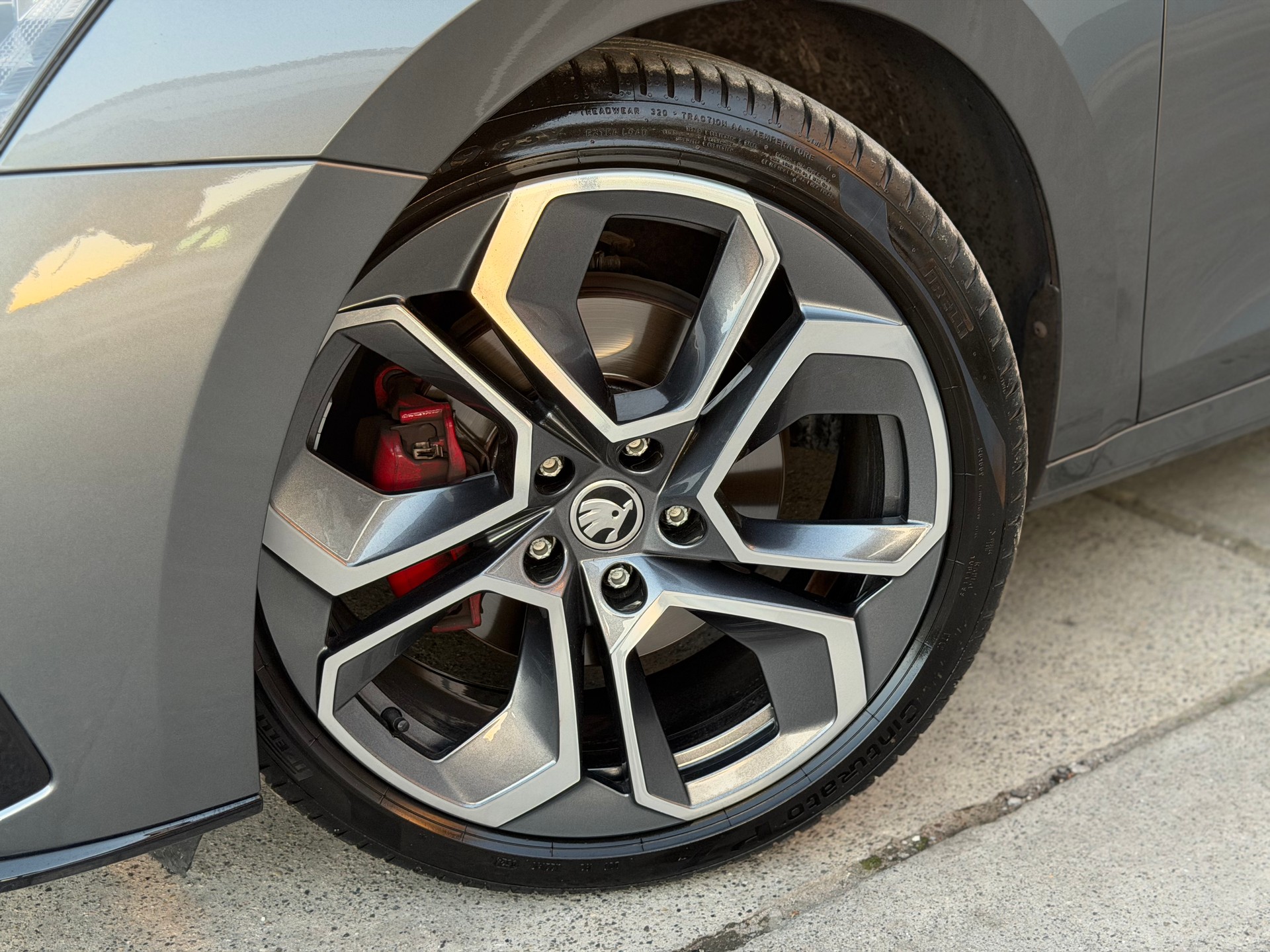 SKODA Octavia Combi 2.0 TDI DSG RS 4x4-image-9
