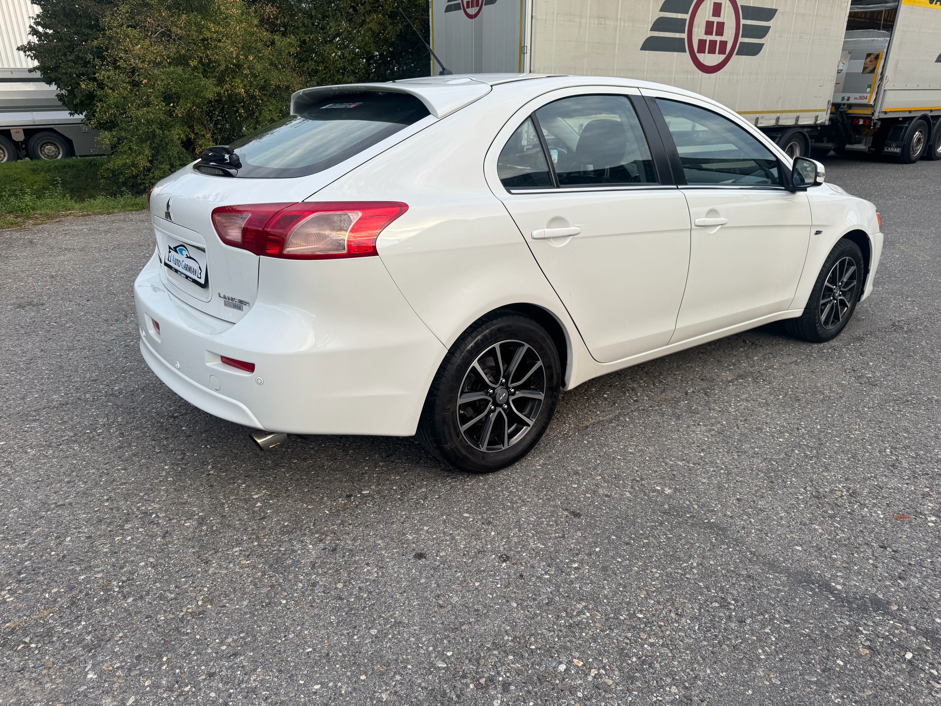 MITSUBISHI Lancer Sportback 1.8 Style CVT-image-5