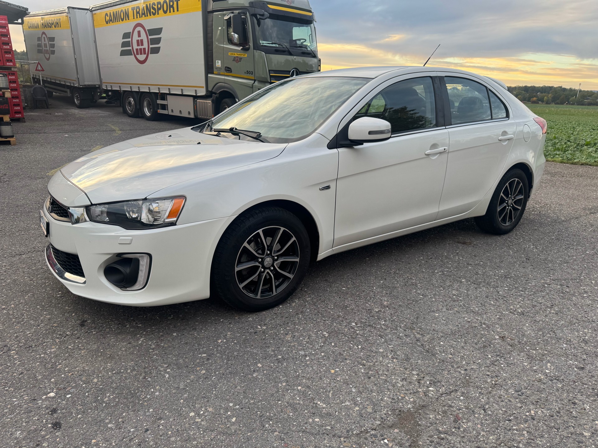 MITSUBISHI Lancer Sportback 1.8 Style CVT-showroom-element-2