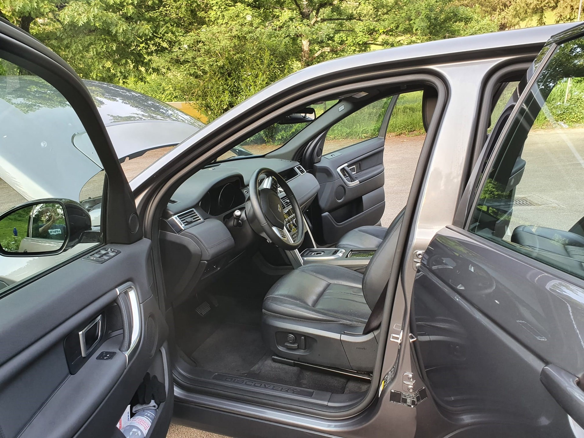 LAND ROVER Discovery Sport 2.0 TD4 Pure AT9-image-2