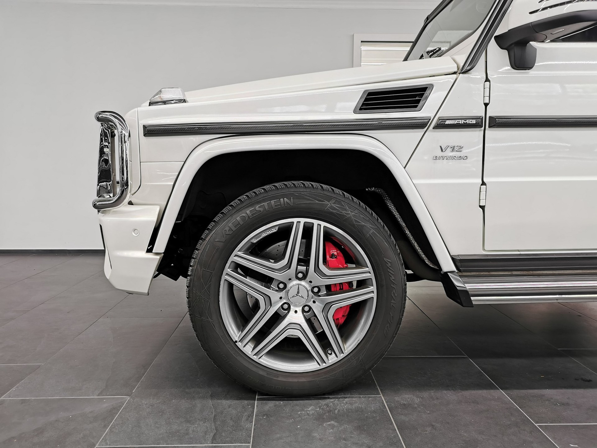 MERCEDES-BENZ G 65 AMG 612 PS 1000 NM DREHMOMENT SONDEREDITION UAE SPIRIT OF THE UNION 40 VOLL FRONTBÜGEL-image-12