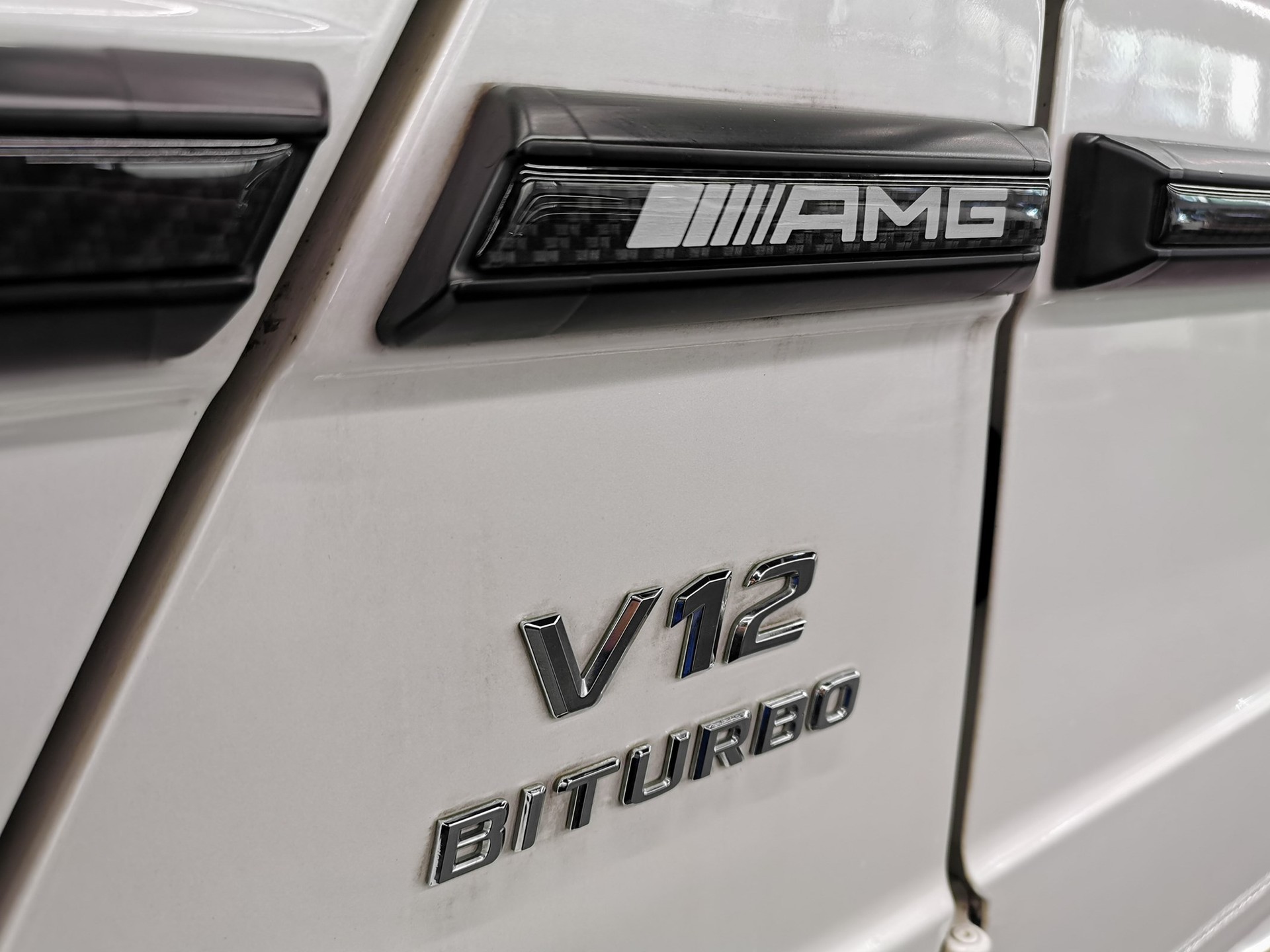 MERCEDES-BENZ G 65 AMG 612 PS 1000 NM DREHMOMENT SONDEREDITION UAE SPIRIT OF THE UNION 40 VOLL FRONTBÜGEL-image-14