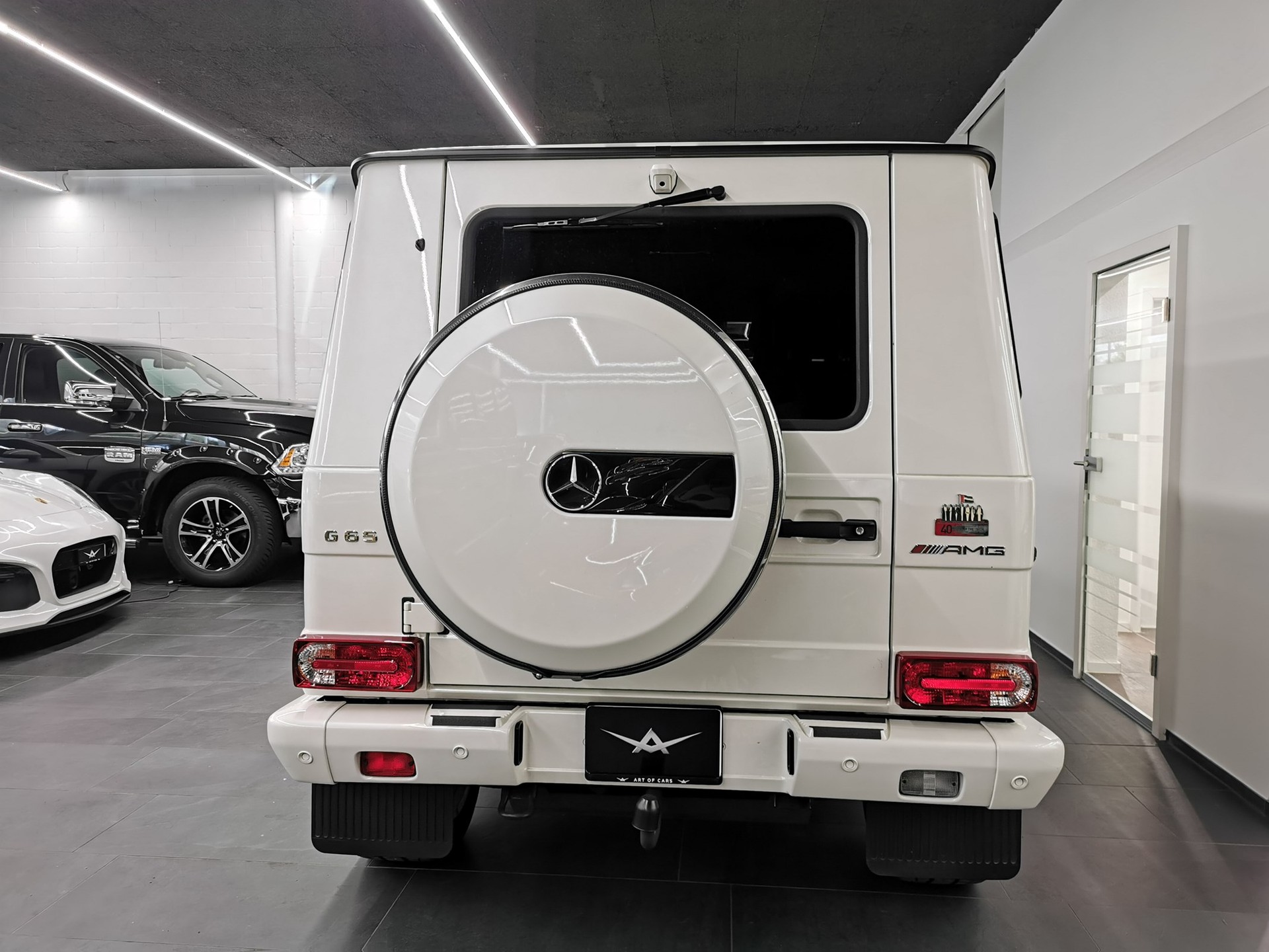 MERCEDES-BENZ G 65 AMG 612 PS 1000 NM DREHMOMENT SONDEREDITION UAE SPIRIT OF THE UNION 40 VOLL FRONTBÜGEL-image-5