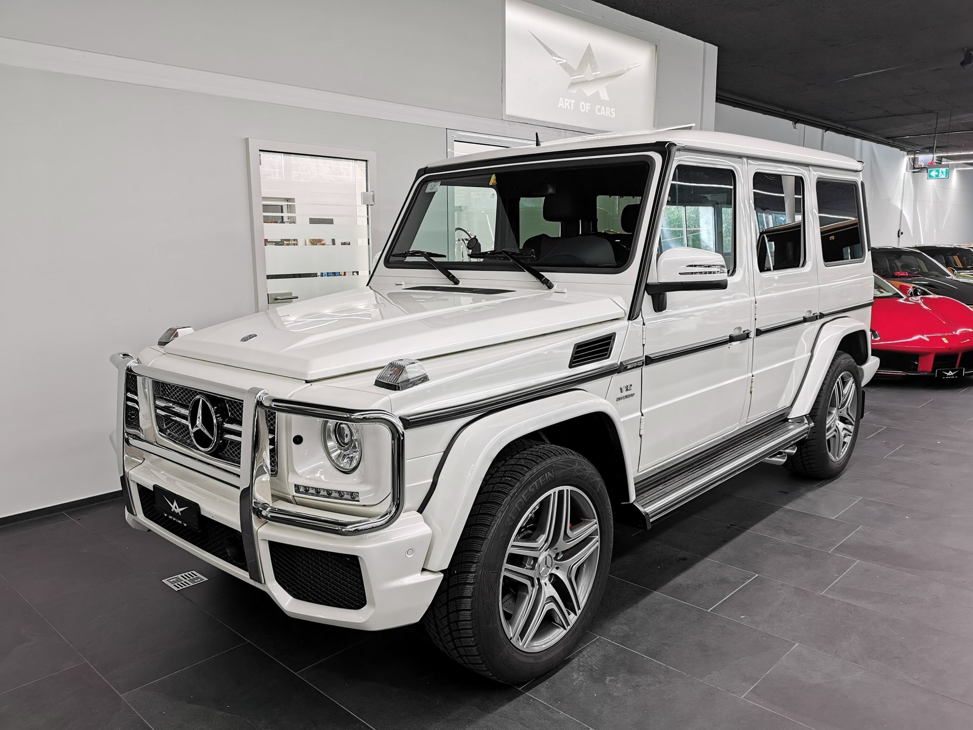 MERCEDES-BENZ G 65 AMG 612 PS 1000 NM DREHMOMENT SONDEREDITION UAE SPIRIT OF THE UNION 40 VOLL FRONTBÜGEL-image-2