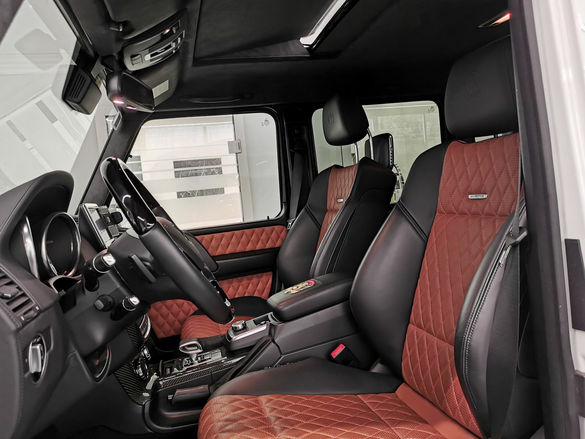 MERCEDES-BENZ G 65 AMG 612 PS 1000 NM DREHMOMENT SONDEREDITION UAE SPIRIT OF THE UNION 40 VOLL FRONTBÜGEL-image-8