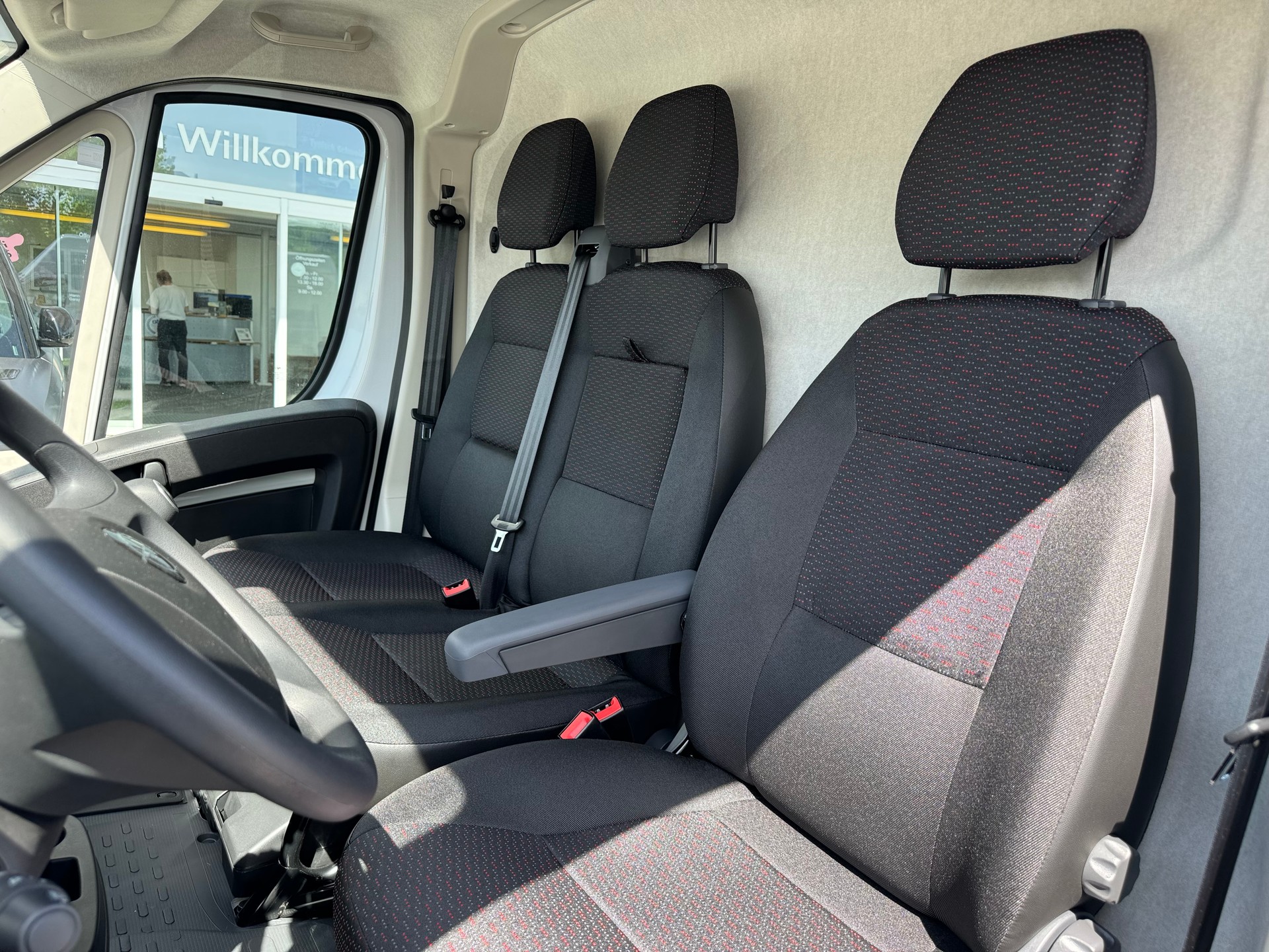 OPEL Movano 2.2 d 3,5t L4H3 Heavy 165 PS, AHK 3T,Holzboden, Nur bei Garage Zöllig - Finanzierung OHNE Zins möglich!-image-7