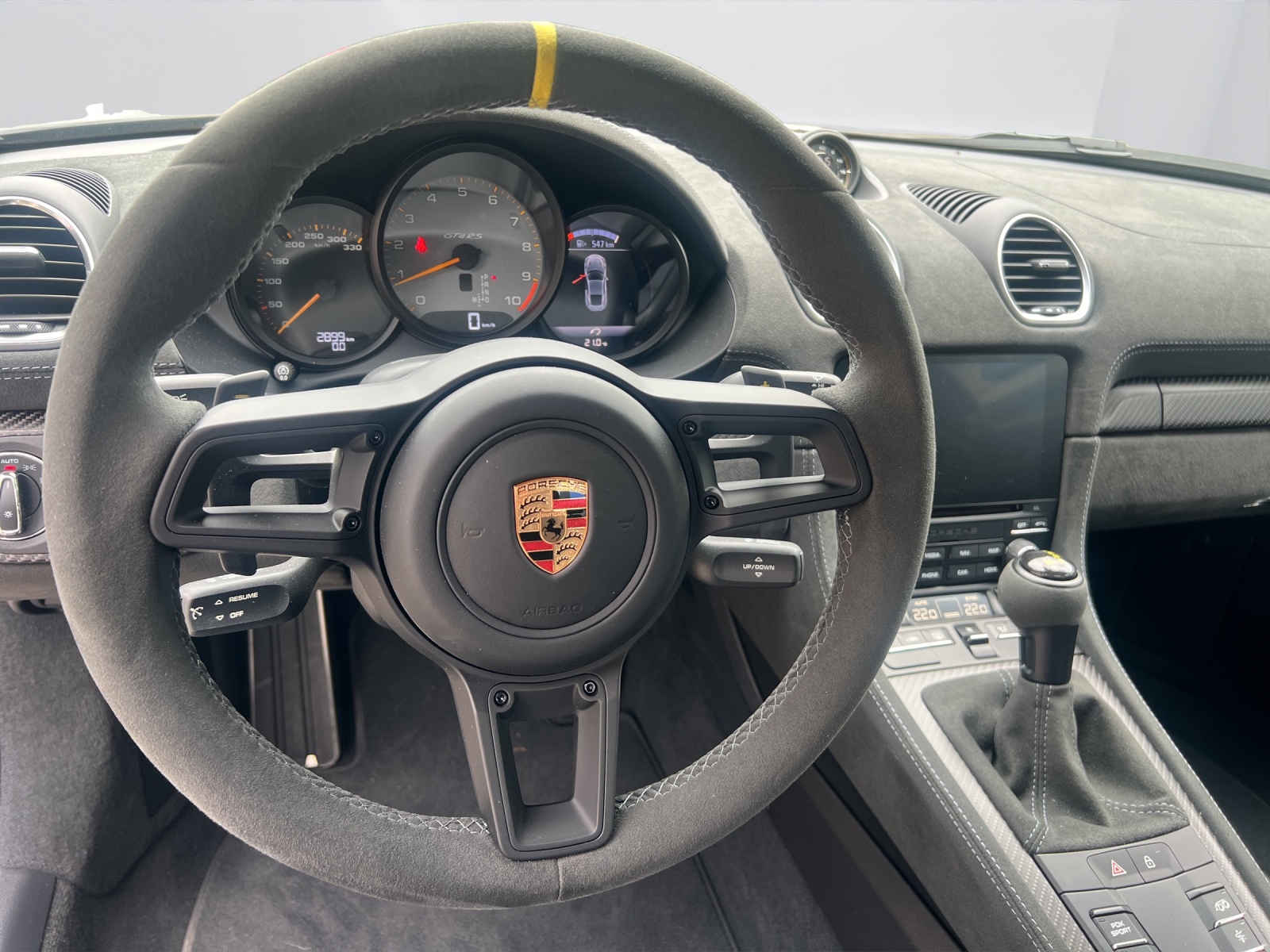 PORSCHE 718 Cayman GT4 RS PDK-image-10