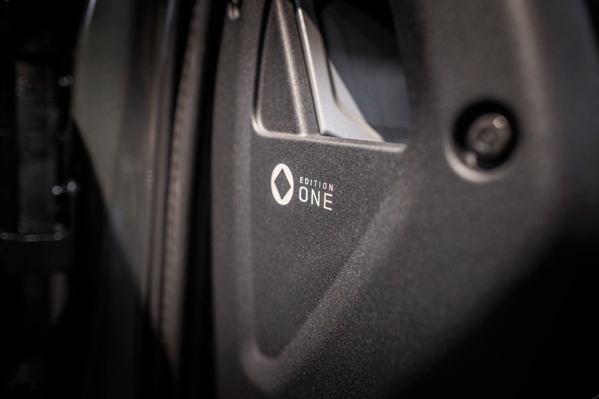 LAND ROVER 110 Octa Edition One-image-13