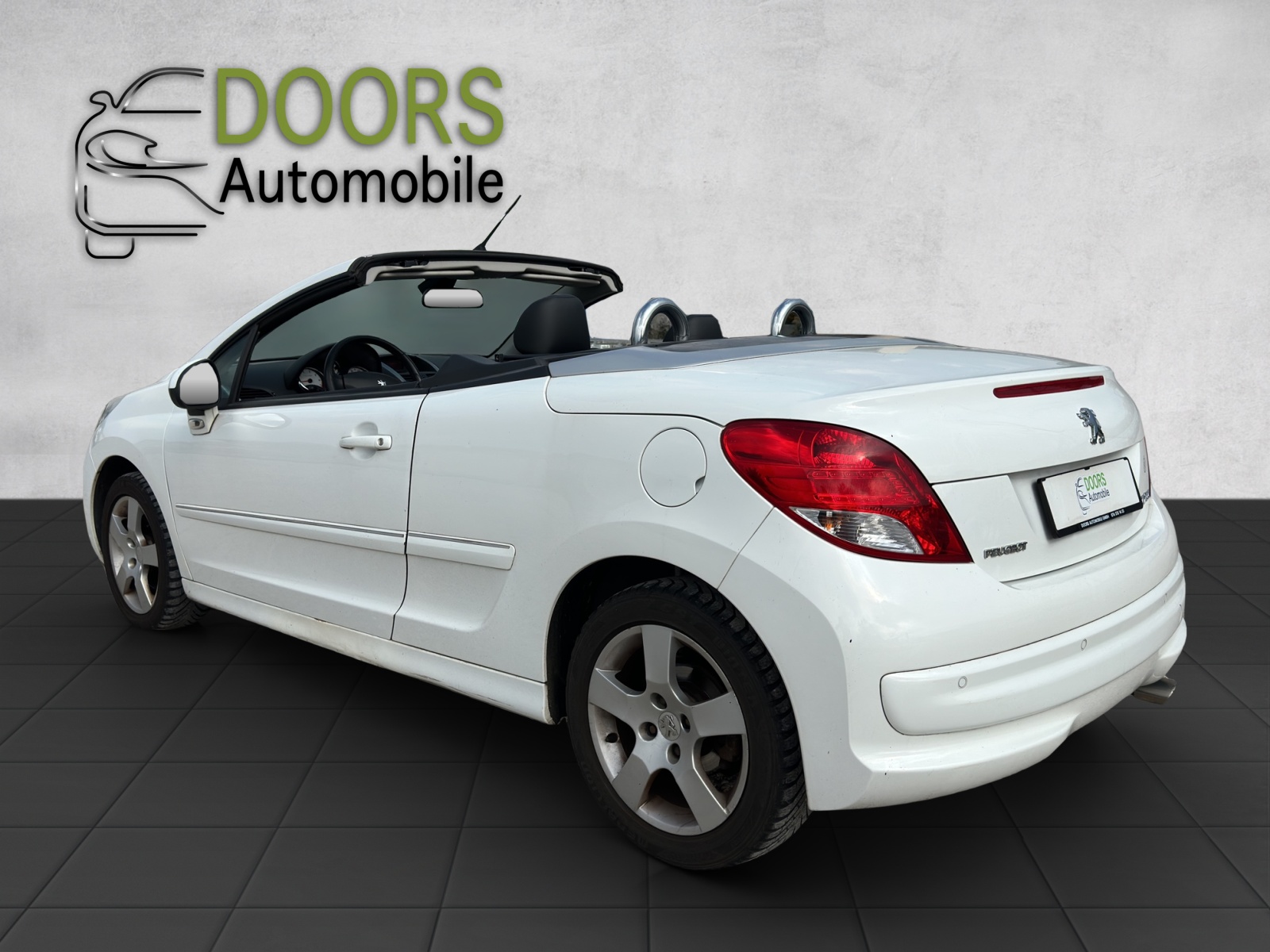 PEUGEOT 207 CC 1.6 16V Turbo Swiss Edition-image-5