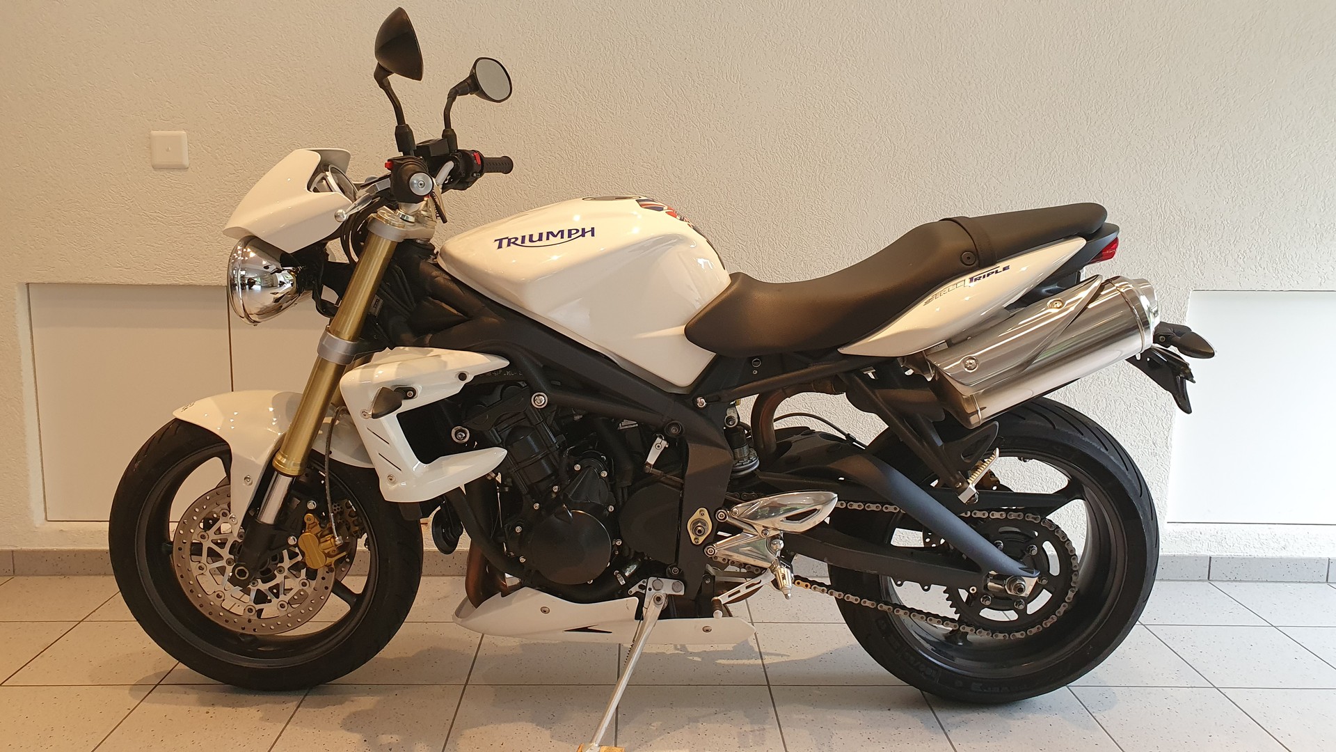 TRIUMPH Street Triple 675-image-3
