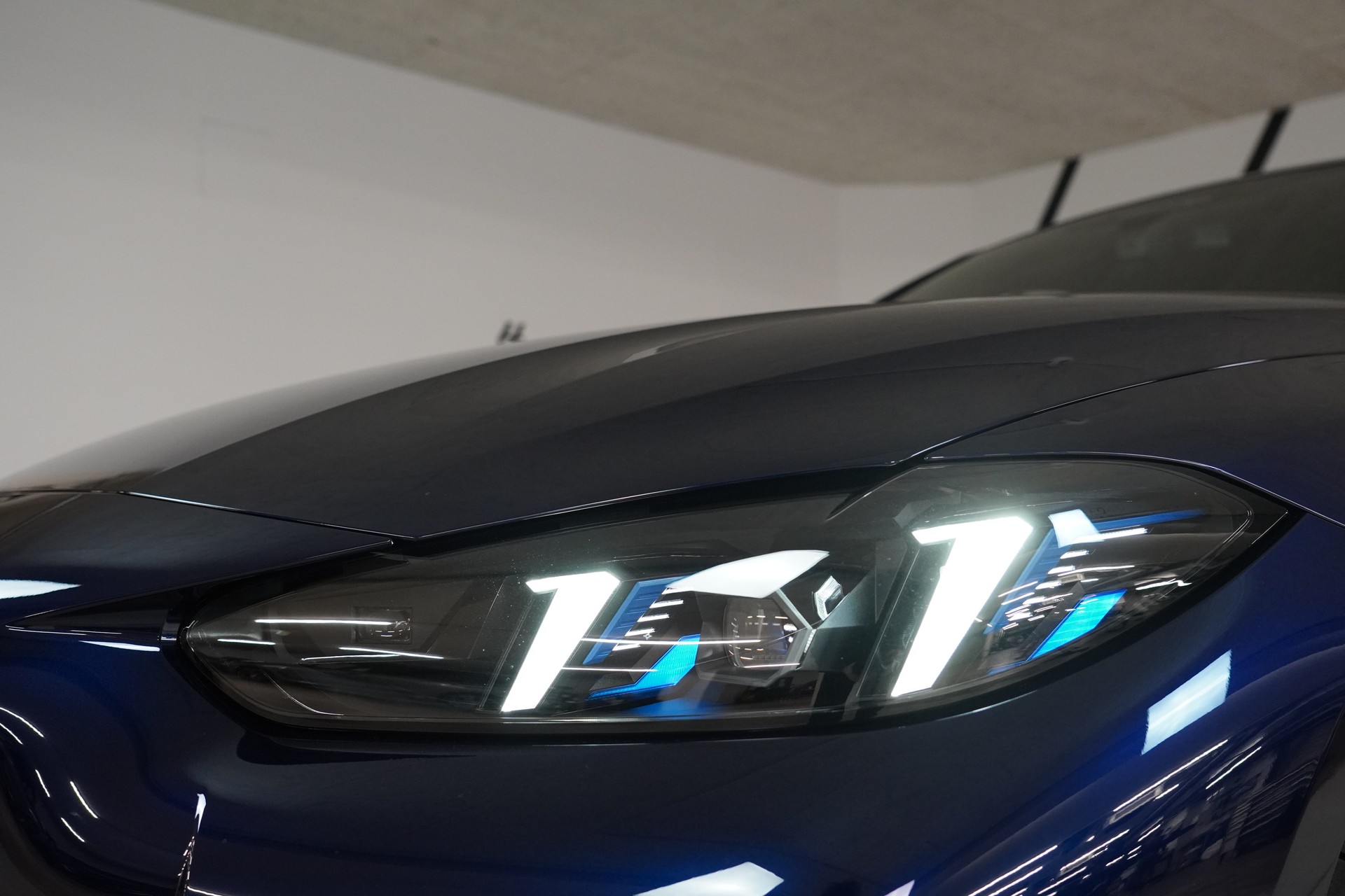 BMW i4 M60 M Sport Pro-image-8