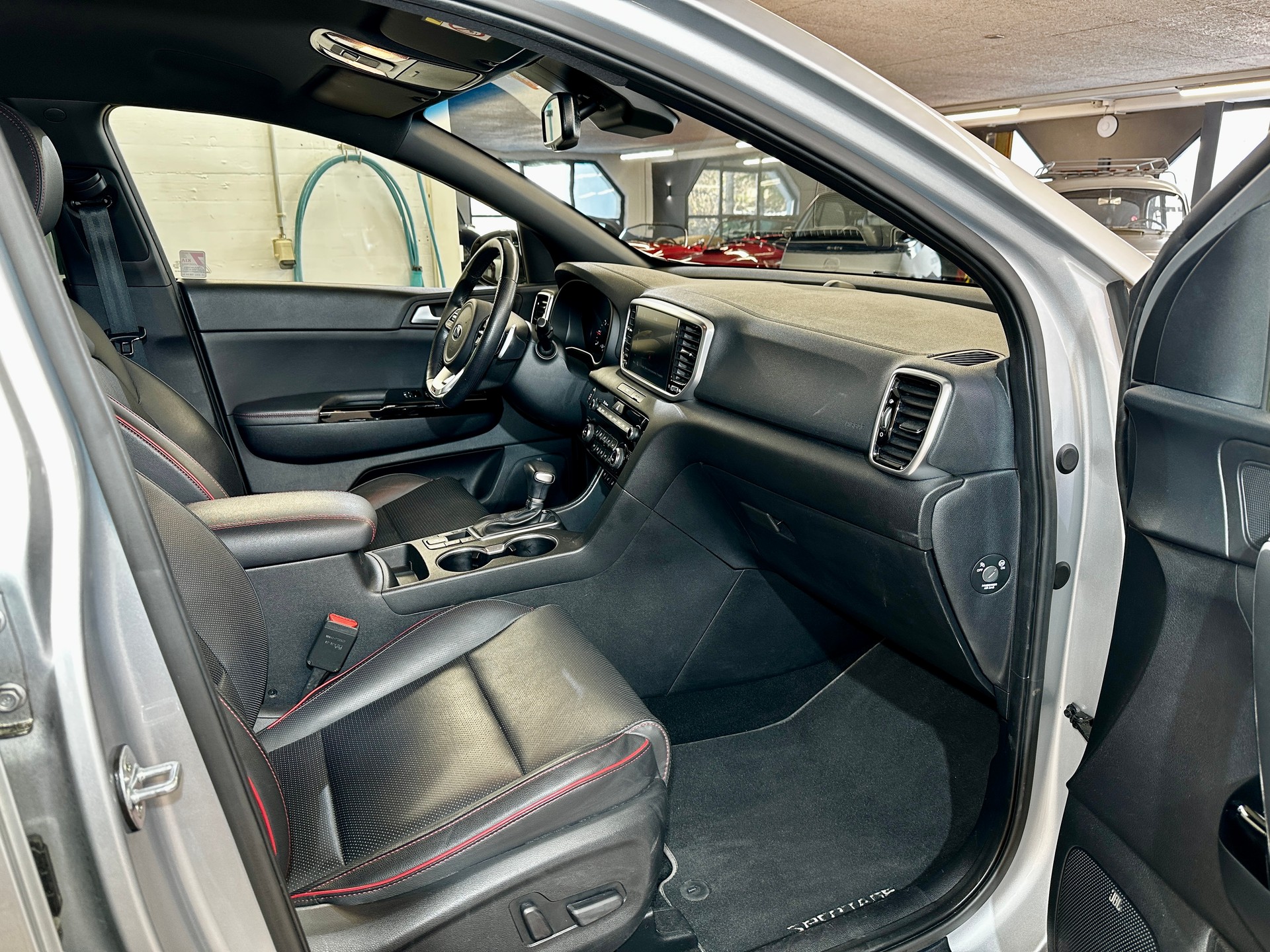 KIA Sportage 1.6CRDi Mild Hybrid GT-Line 4WD Automat-image-14