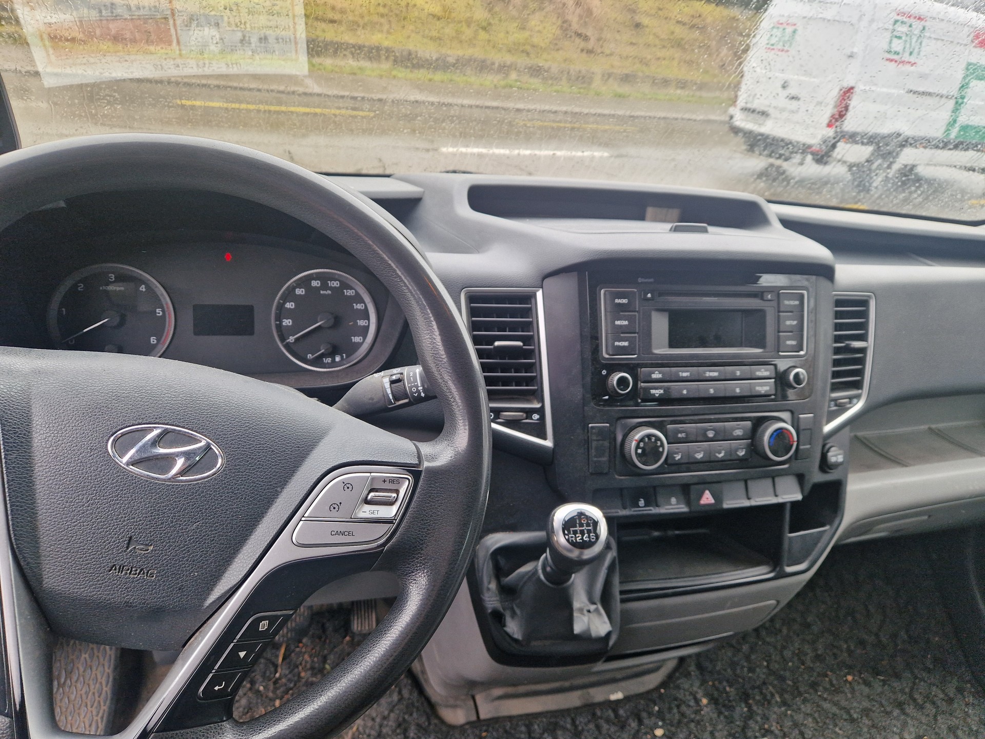 HYUNDAI H350 2.5 CRDi Origo L1-image-7