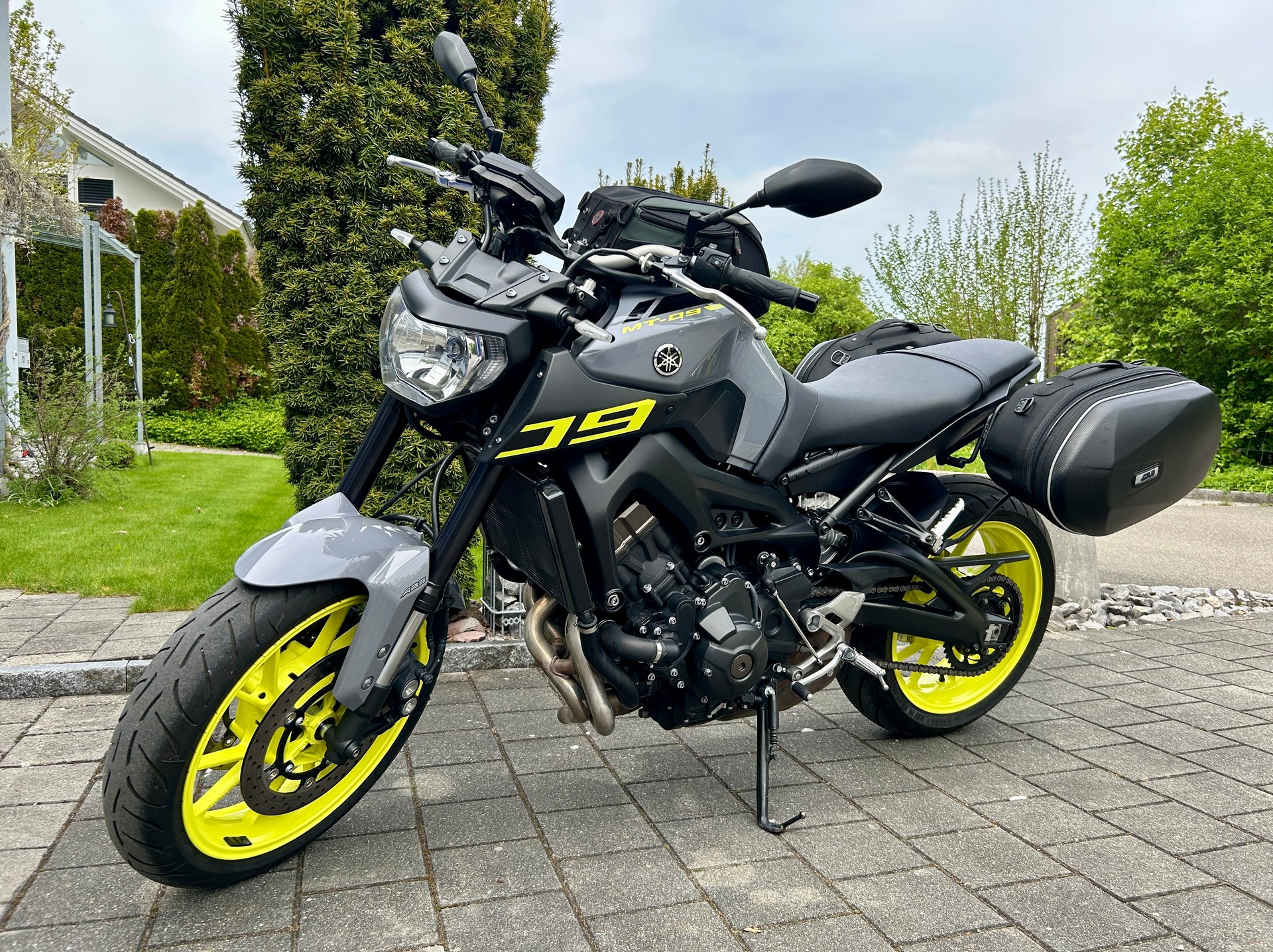 YAMAHA MT-09 ABS-image-0