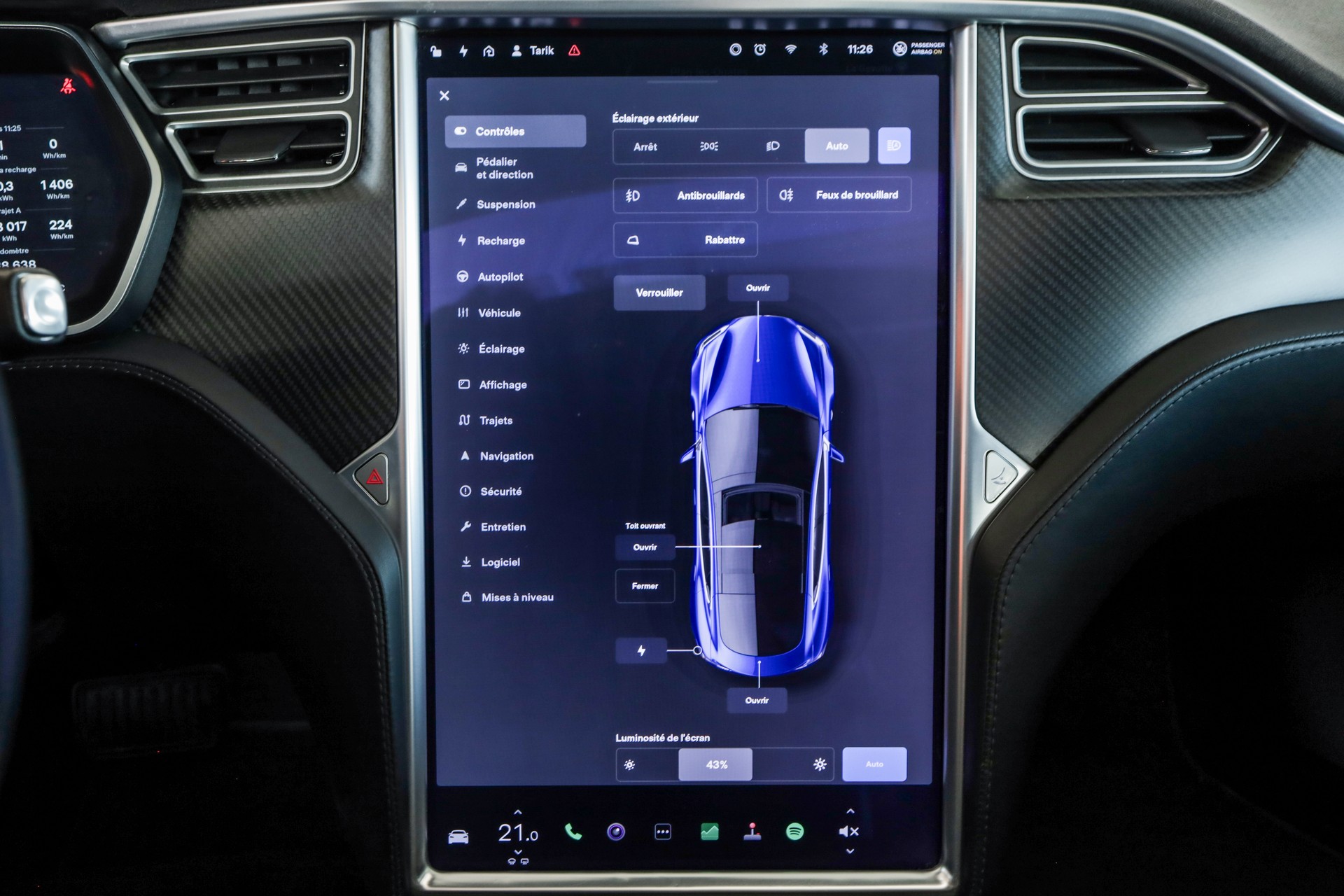 TESLA Model S 100 D-image-12