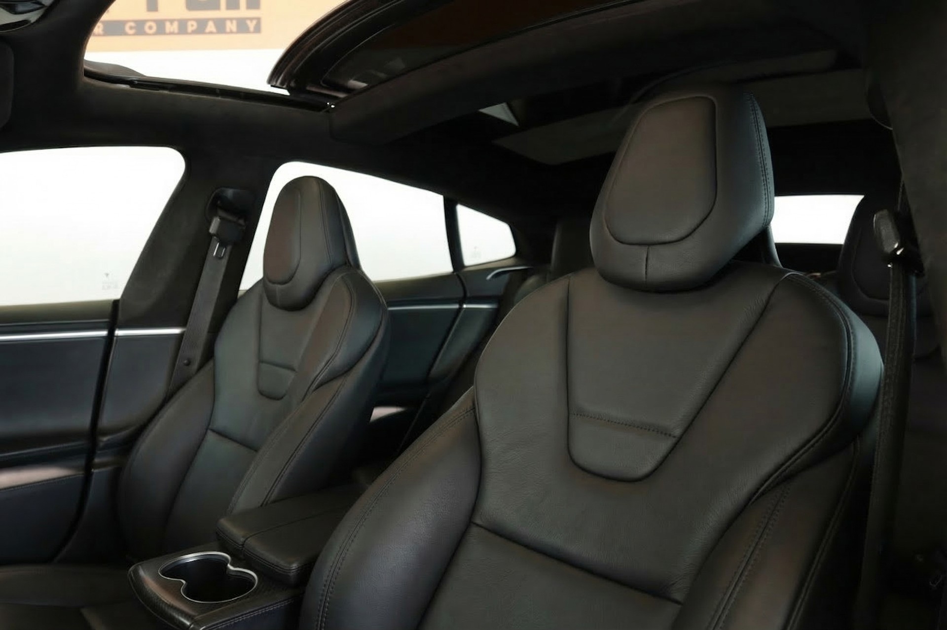 TESLA Model S 100 D-image-17