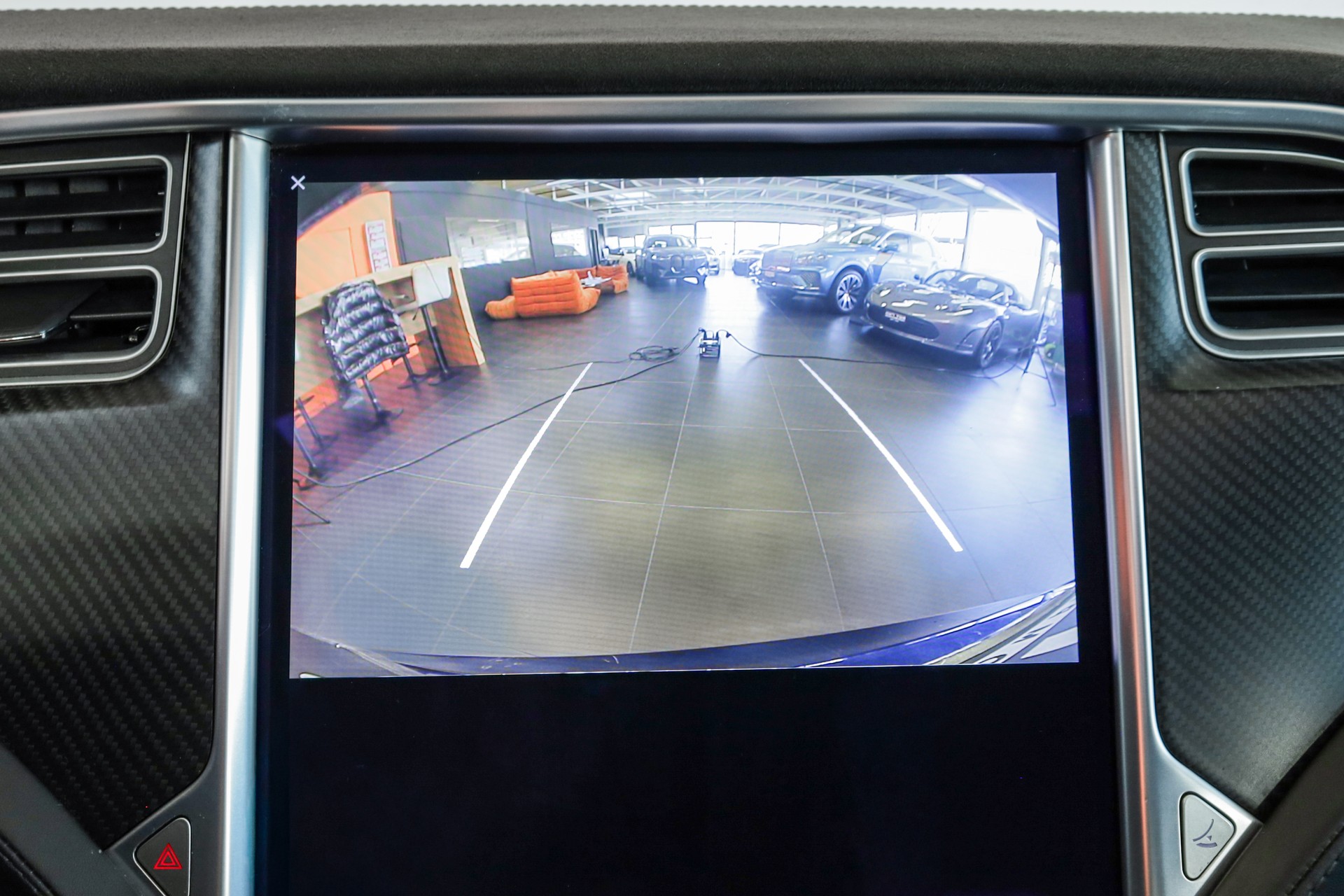 TESLA Model S 100 D-image-9