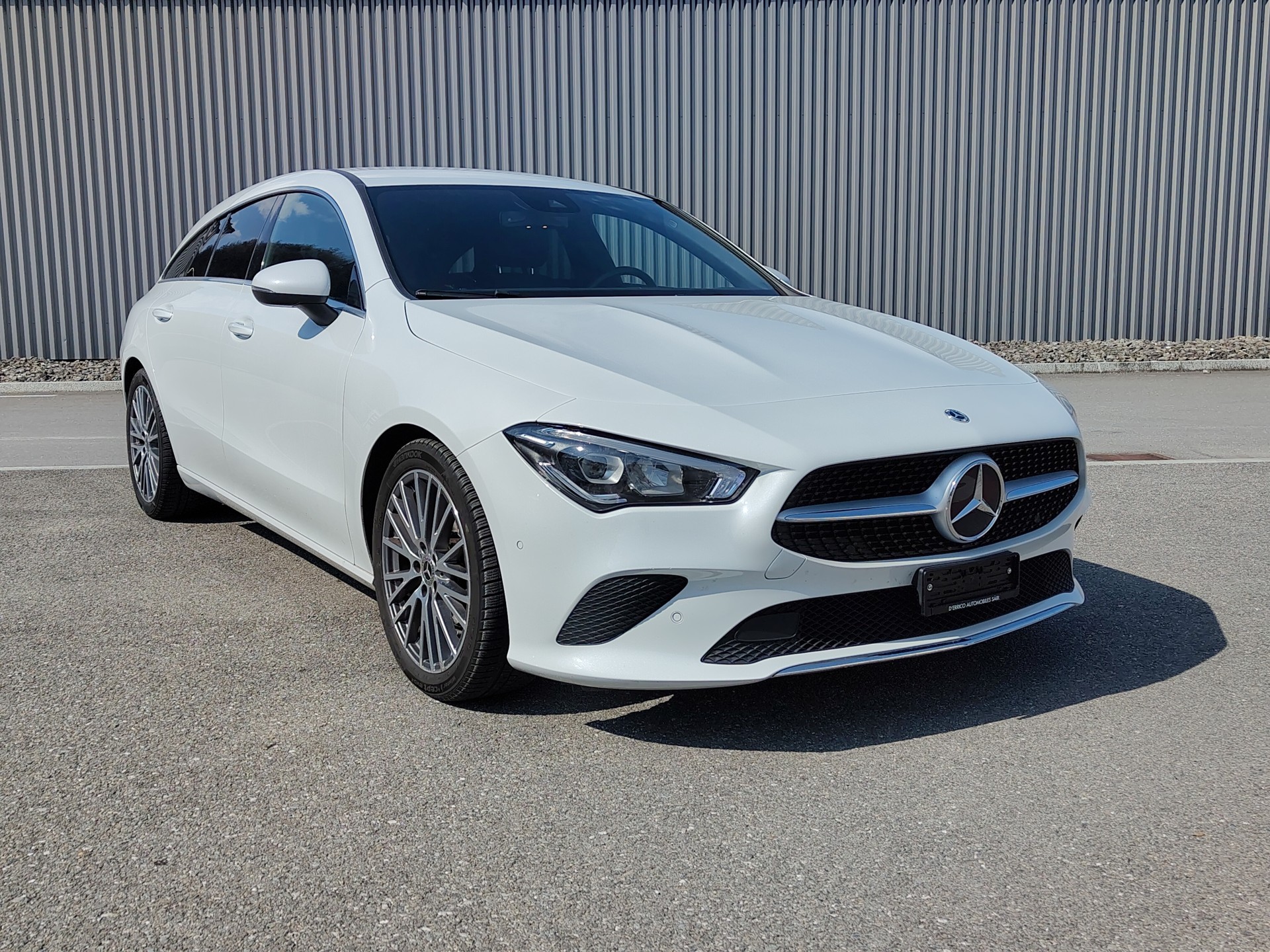MERCEDES-BENZ CLA Shooting Brake 180 7G-DCT Progressive