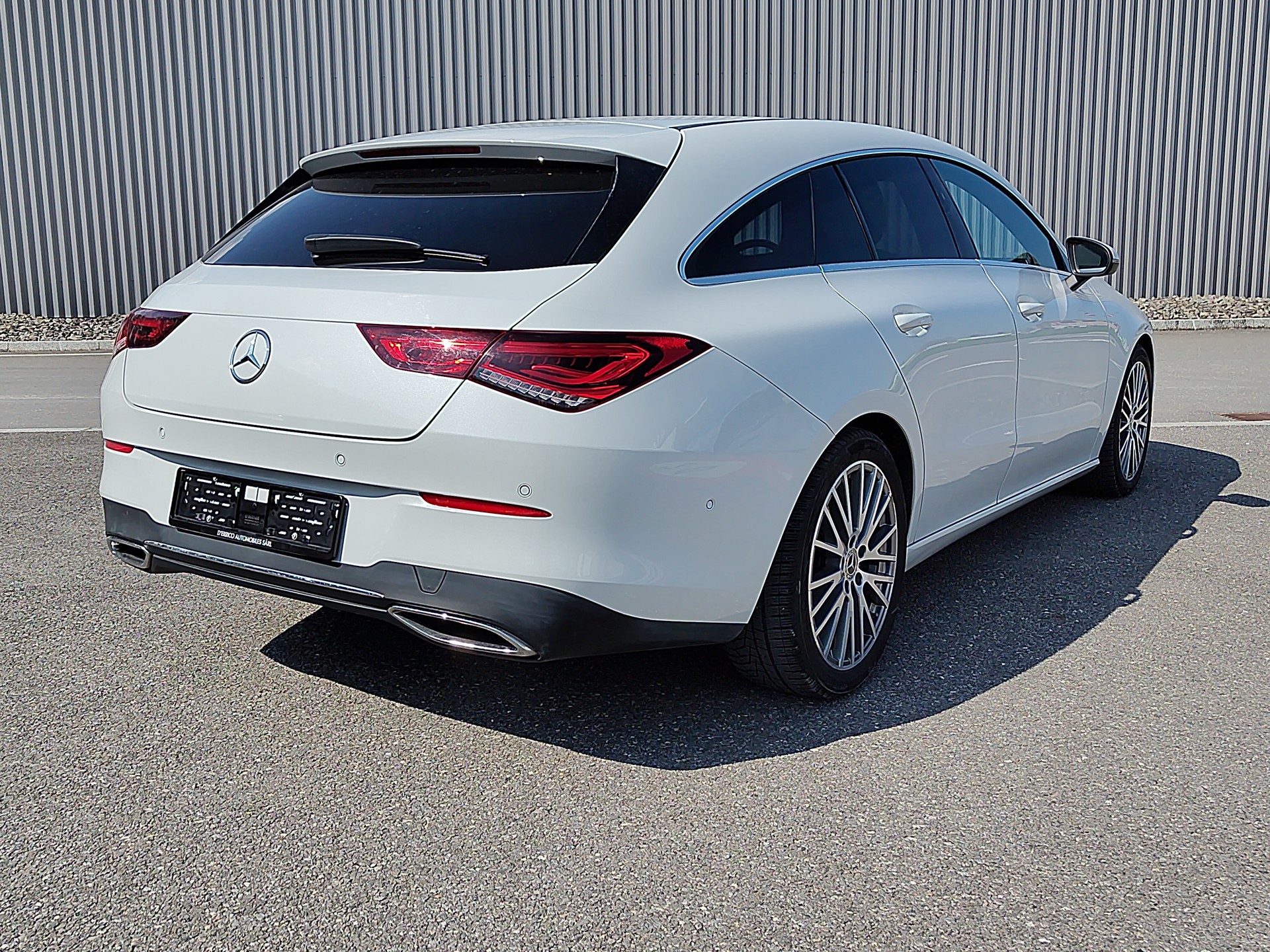 MERCEDES-BENZ CLA Shooting Brake 180 7G-DCT Progressive-showroom-element-3